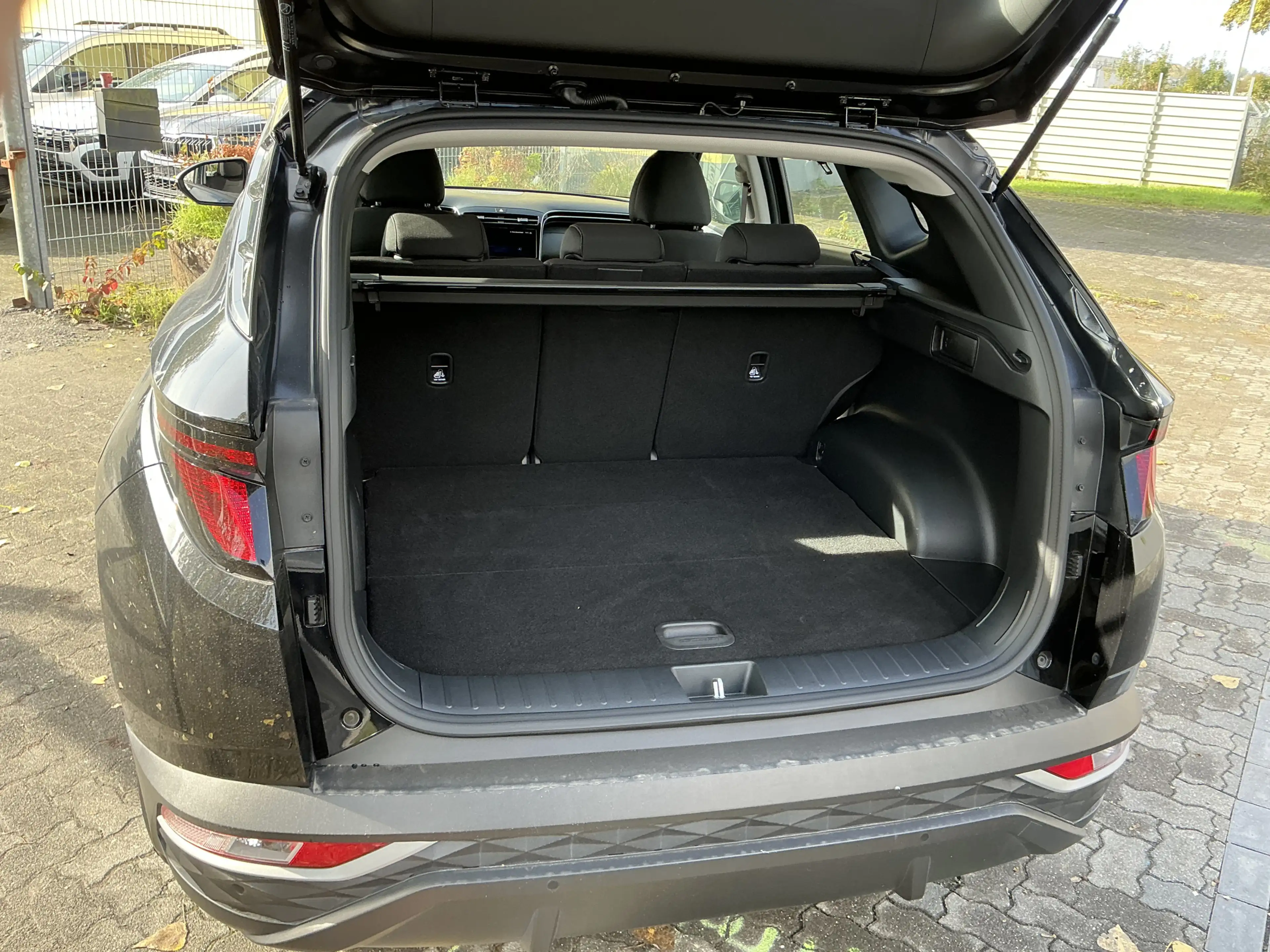 Hyundai TUCSON Select Mild-Hybrid R.Cam Navi LED SHZ DAB — photo 3