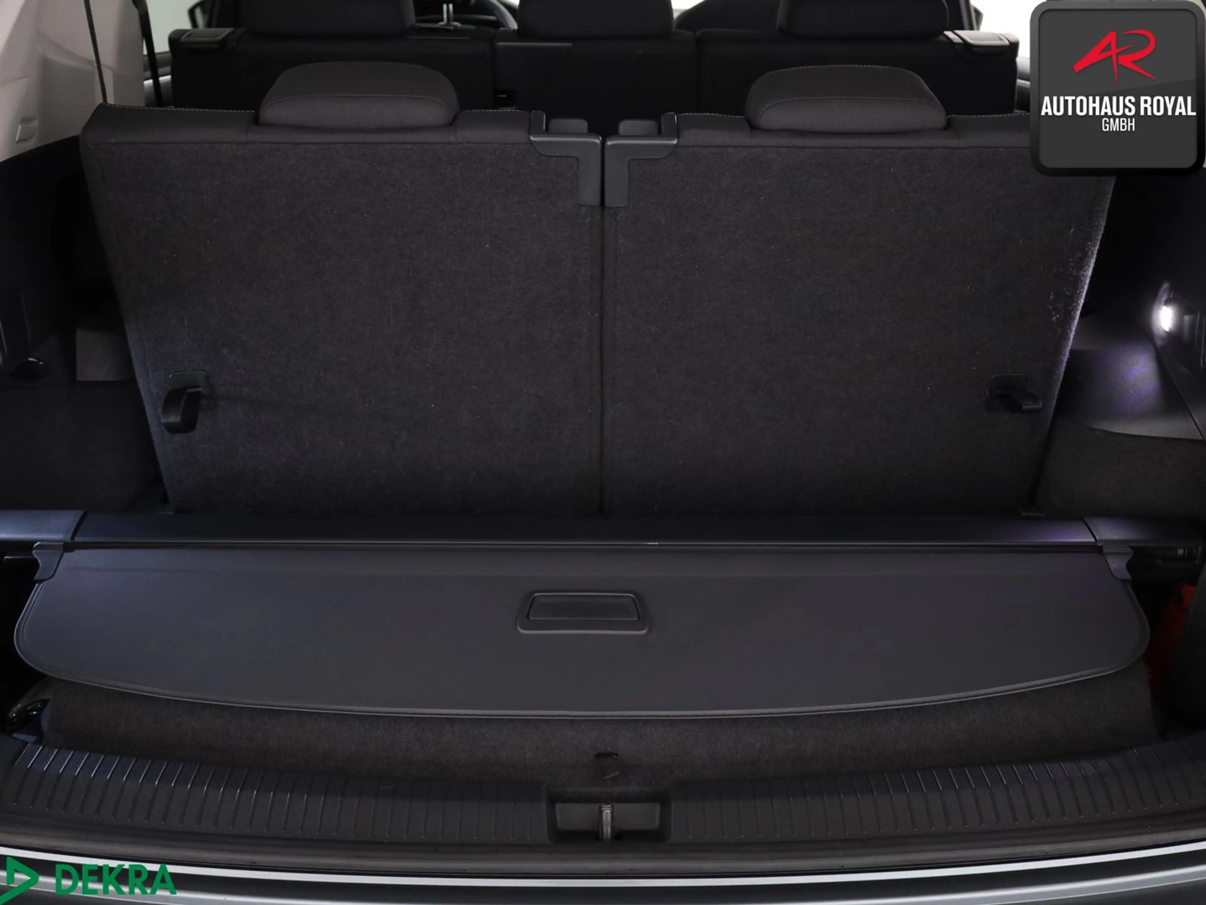 Volkswagen Tiguan Allspace 2.0 TDI 4M 7 SITZE HUD,360°,AHK — photo 14