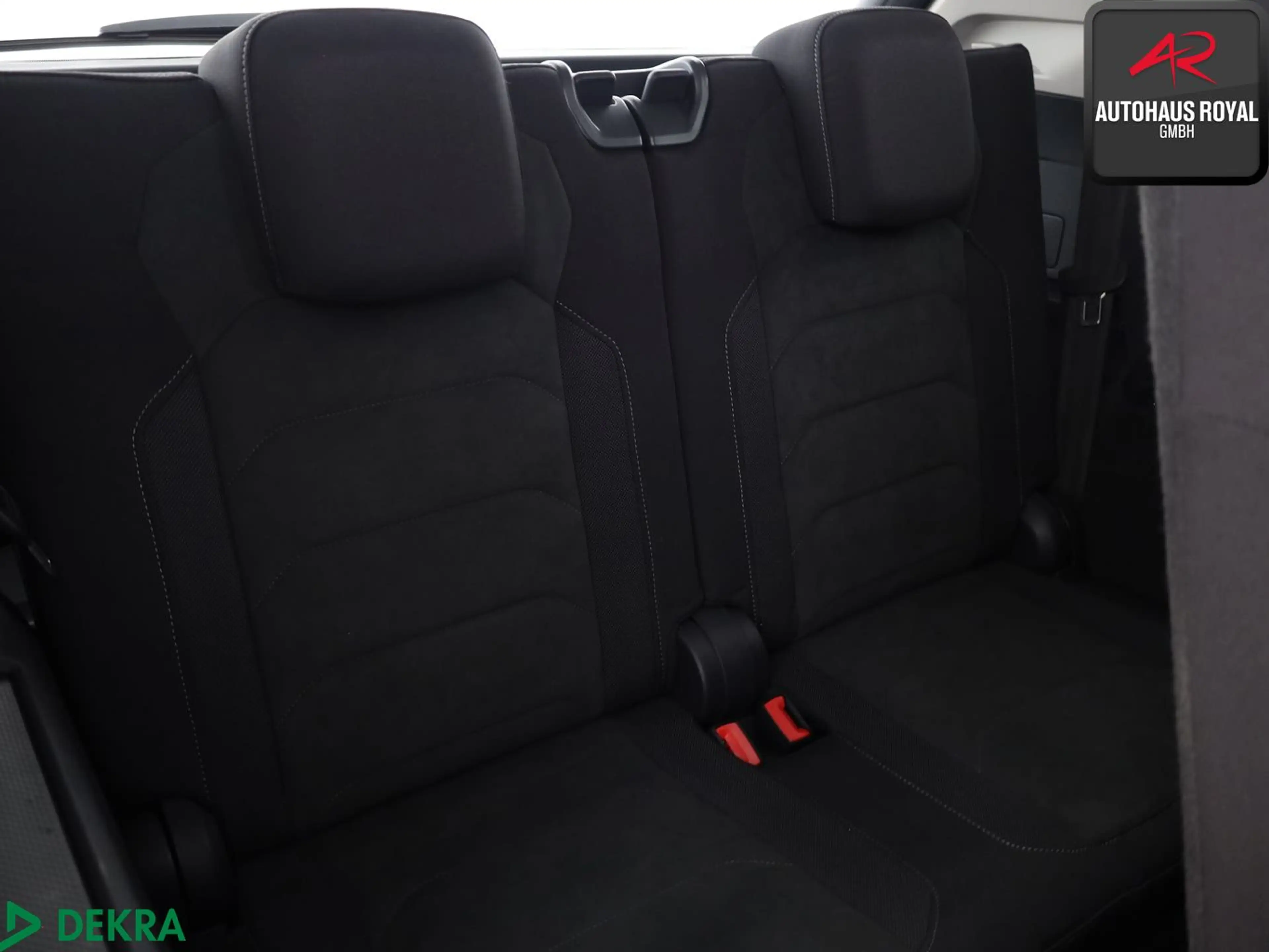 Volkswagen Tiguan Allspace 2.0 TDI 4M 7 SITZE HUD,360°,AHK — photo 13
