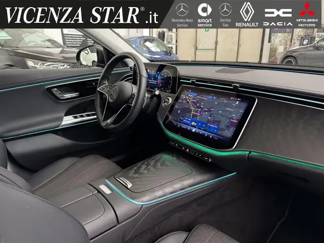 Mercedes-Benz E-Class view 9