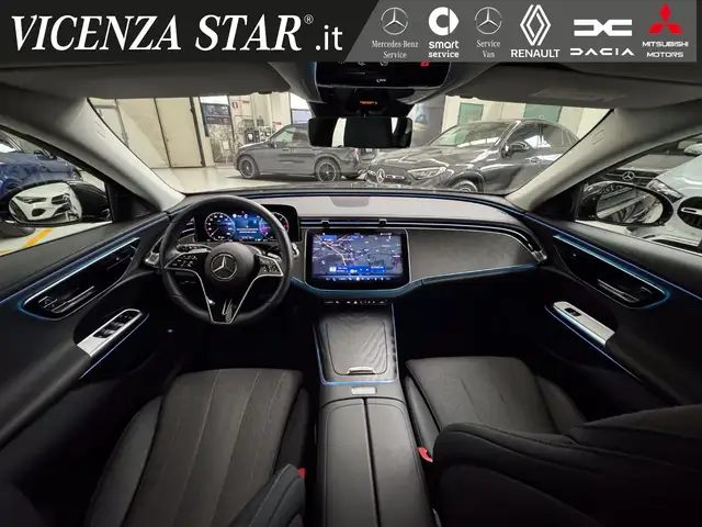 Mercedes-Benz E-Class view 5