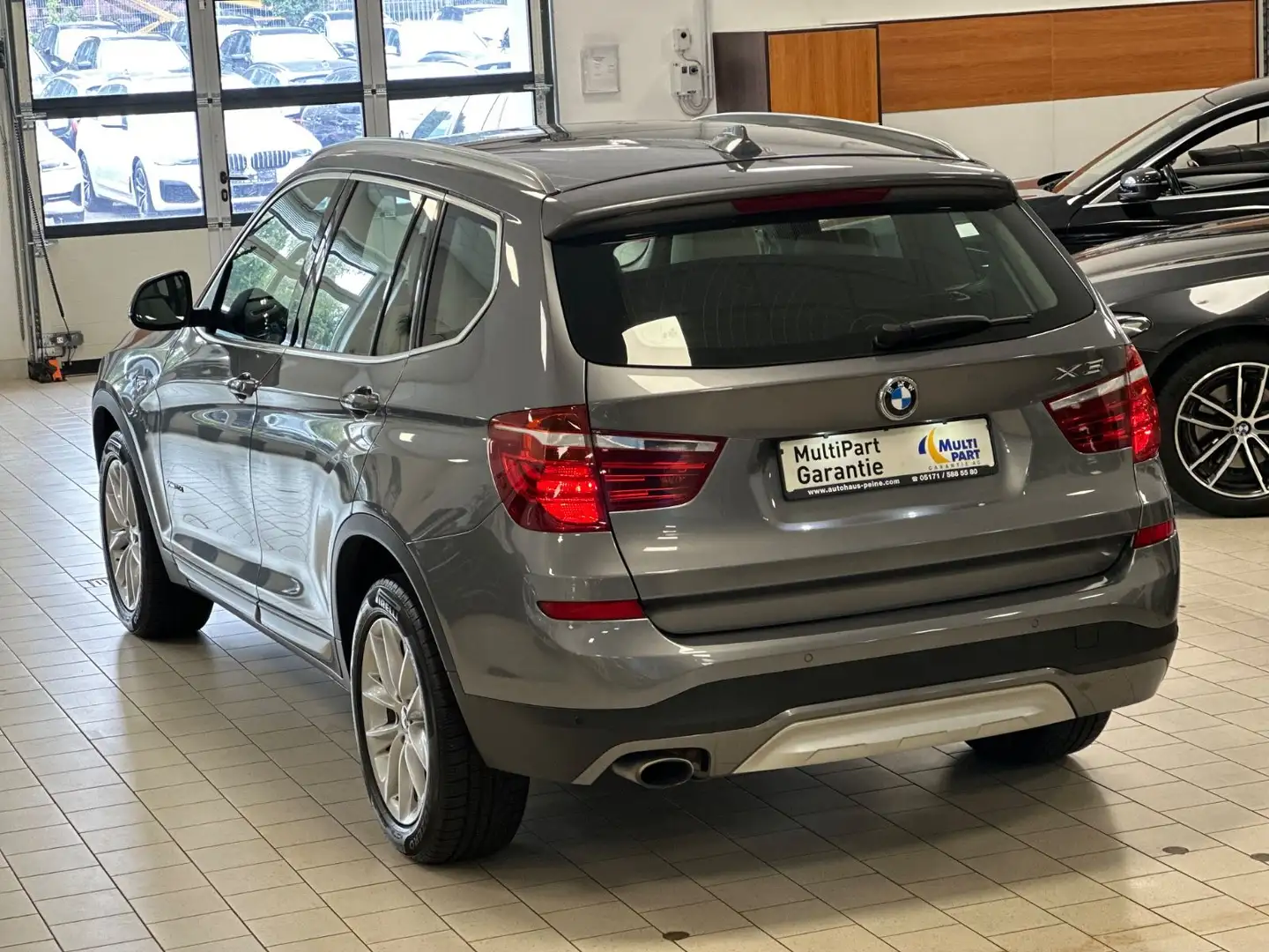 BMW X3 xDriv20d/NaviProf/Panorama/LederSportStz/xLine Grau - 2