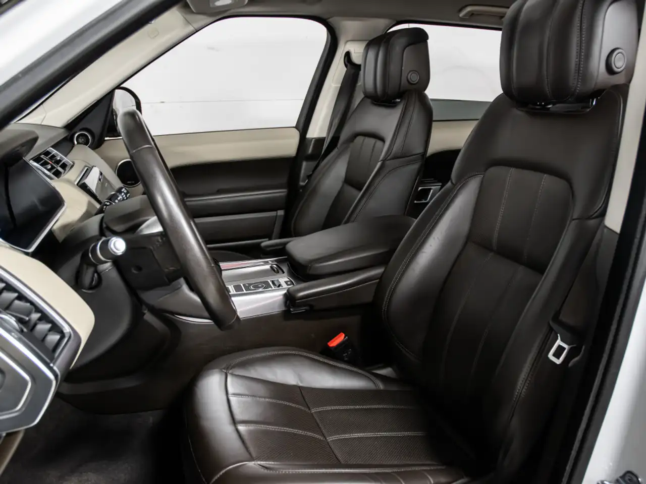 Land Rover Range Rover Sport снимка Land Rover Range Rover Sport