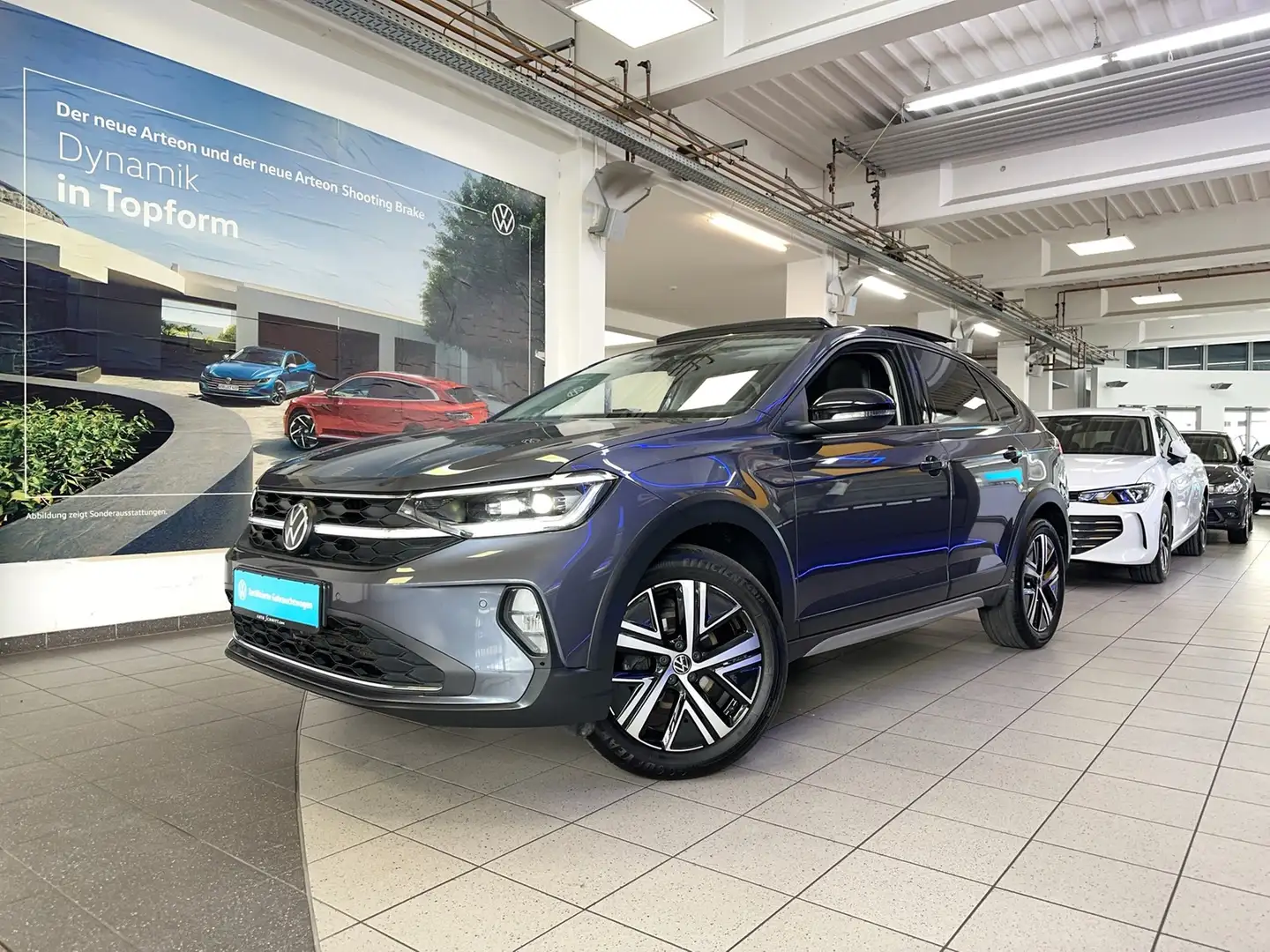 Volkswagen Taigo Style 1.5 TSI DSG MATRIX-LED+KAMERA+ACC+NAVI Grijs - 1