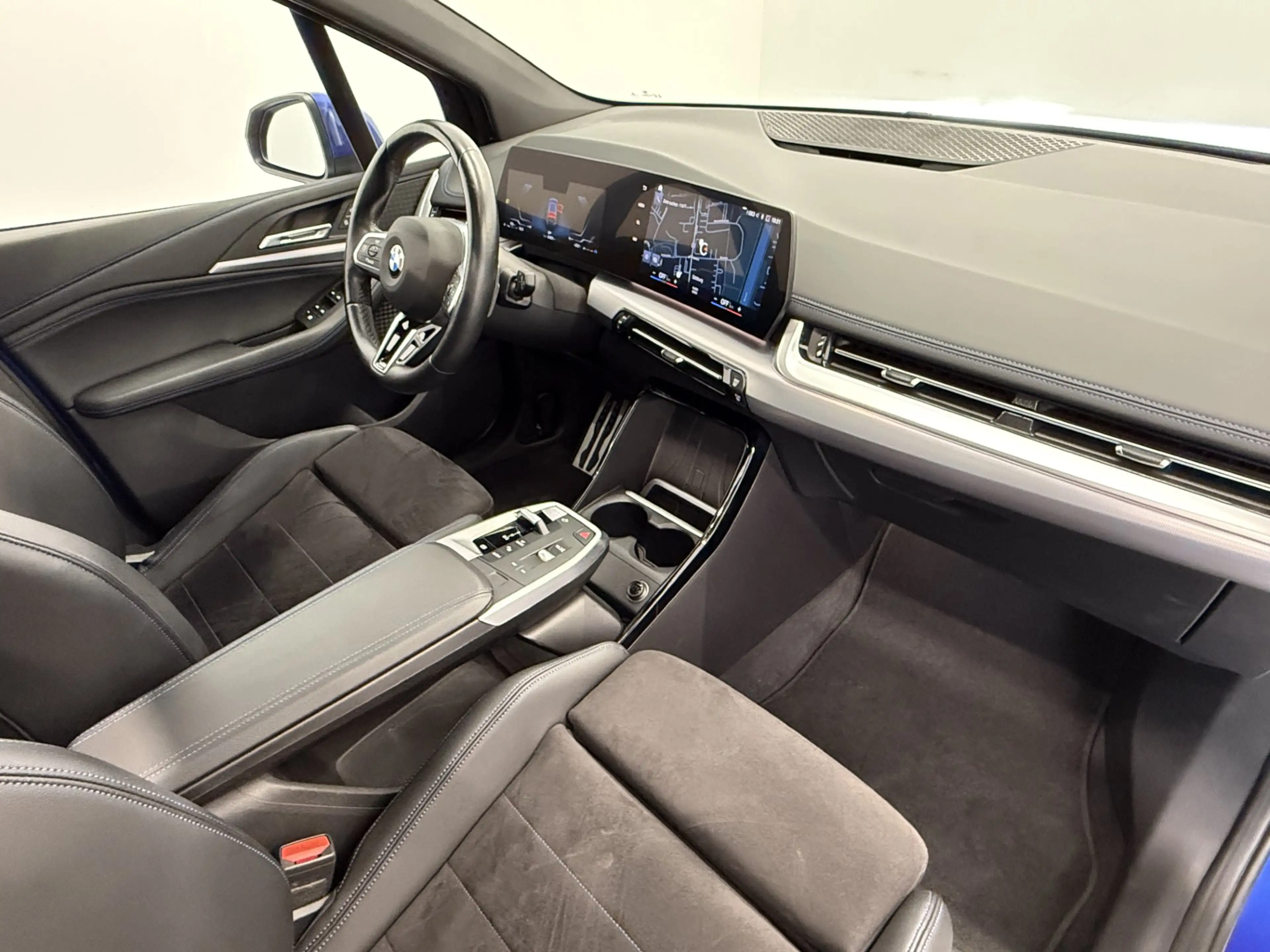 BMW 218 d — photo 5