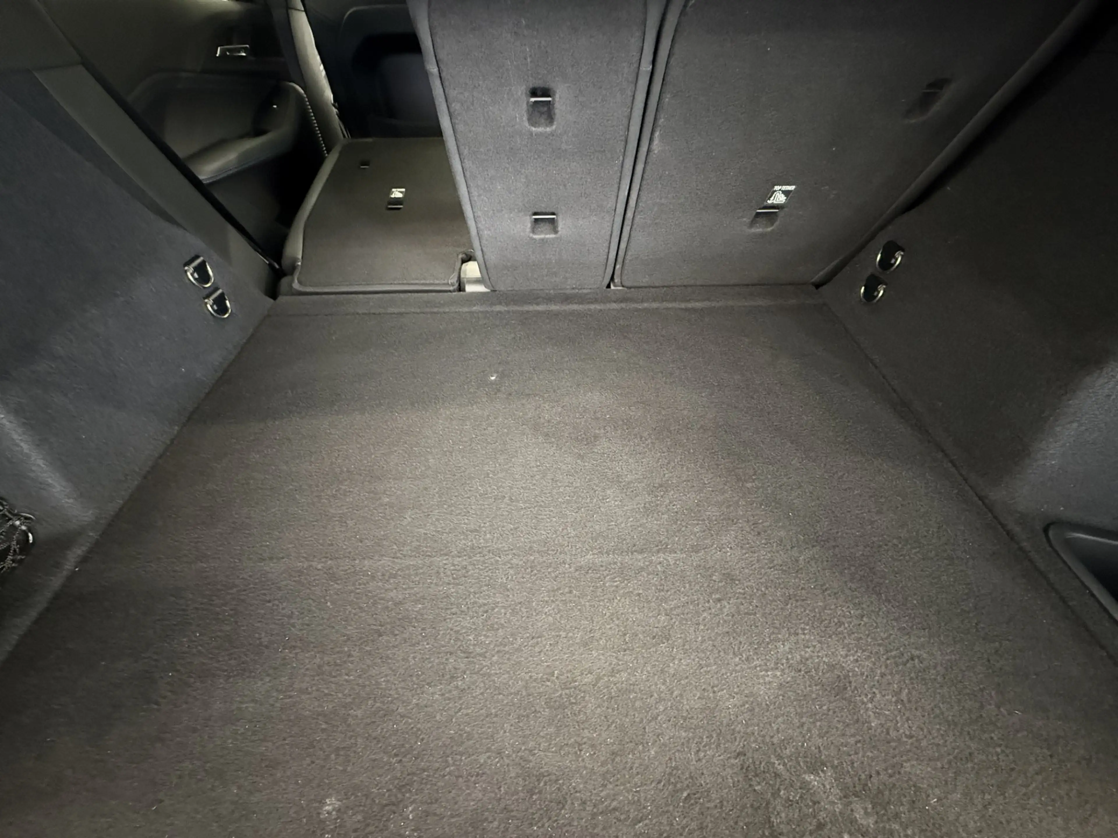 BMW 218 d — photo 14