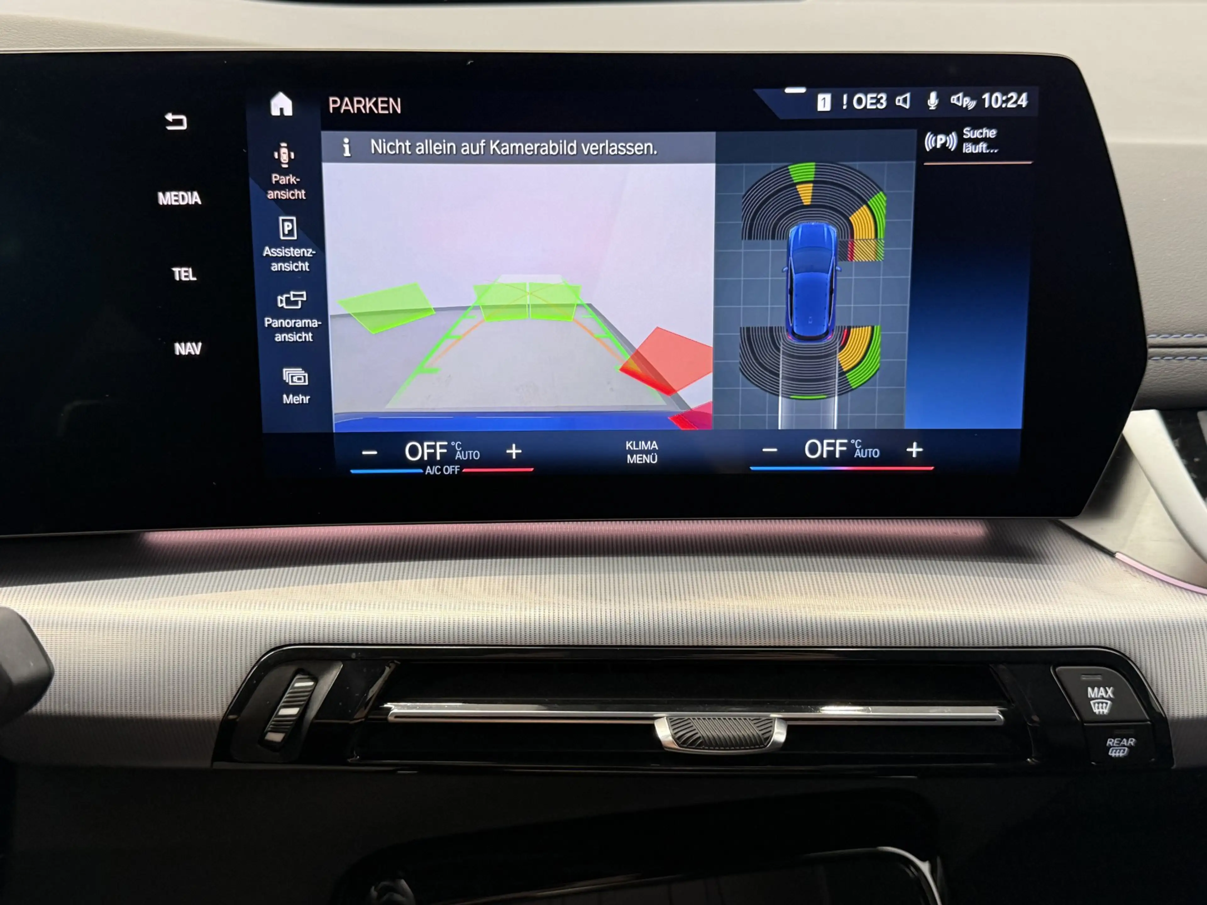 BMW 218 d — photo 9