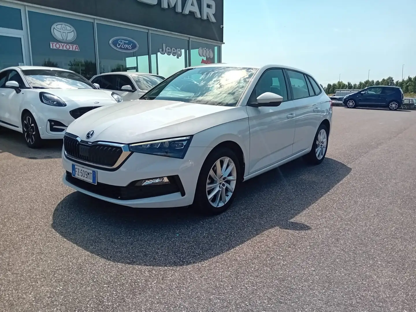 Skoda Scala 1.6 tdi Style 115cv dsg Bianco - 2