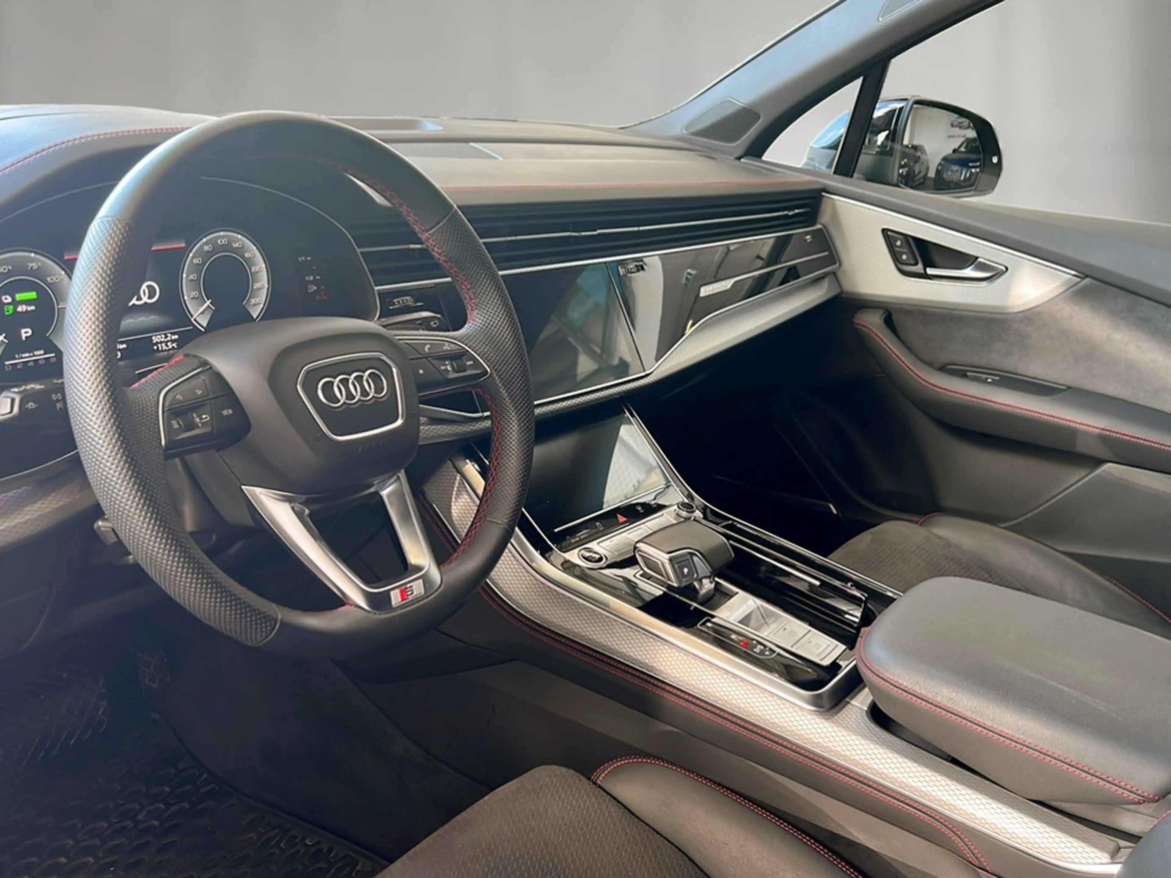 Audi Q7 55 TFSI e quattro S line 290 kW — photo 7