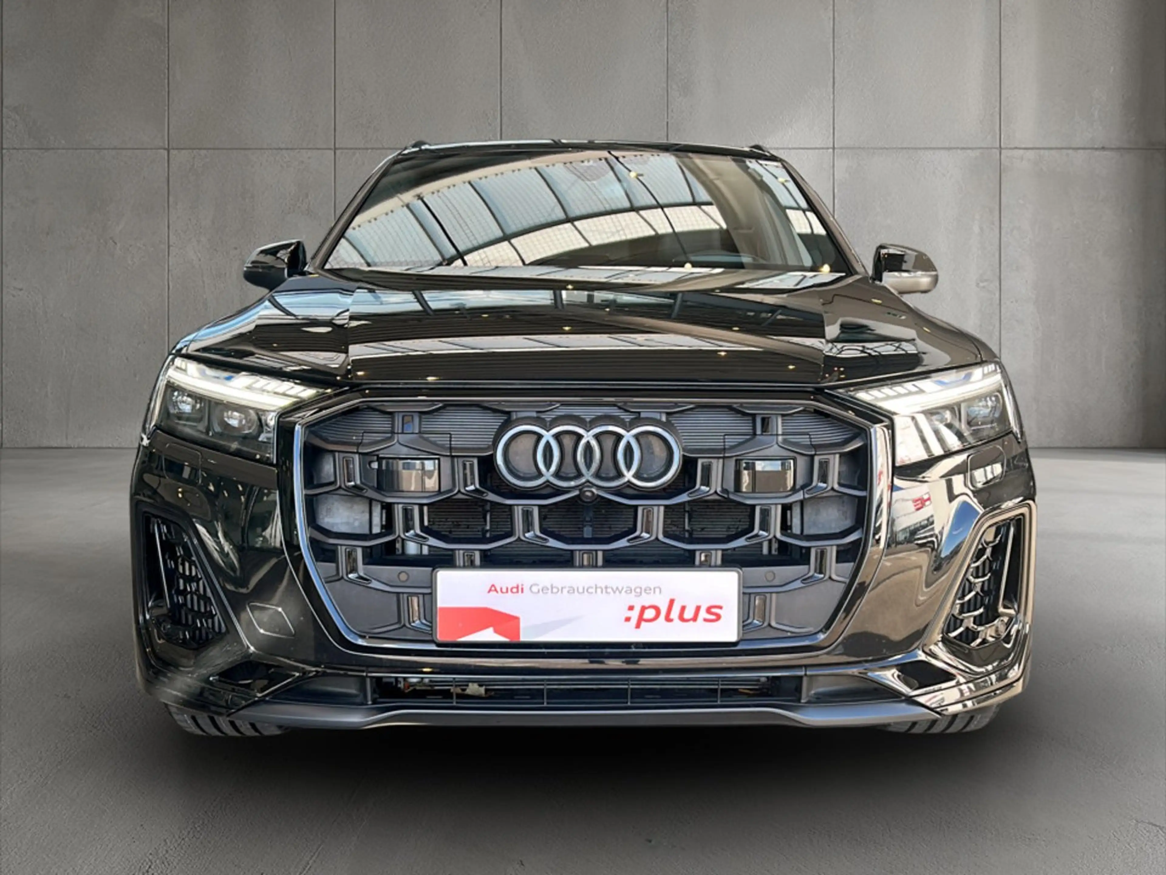 Audi Q7 55 TFSI e quattro S line 290 kW — photo 2
