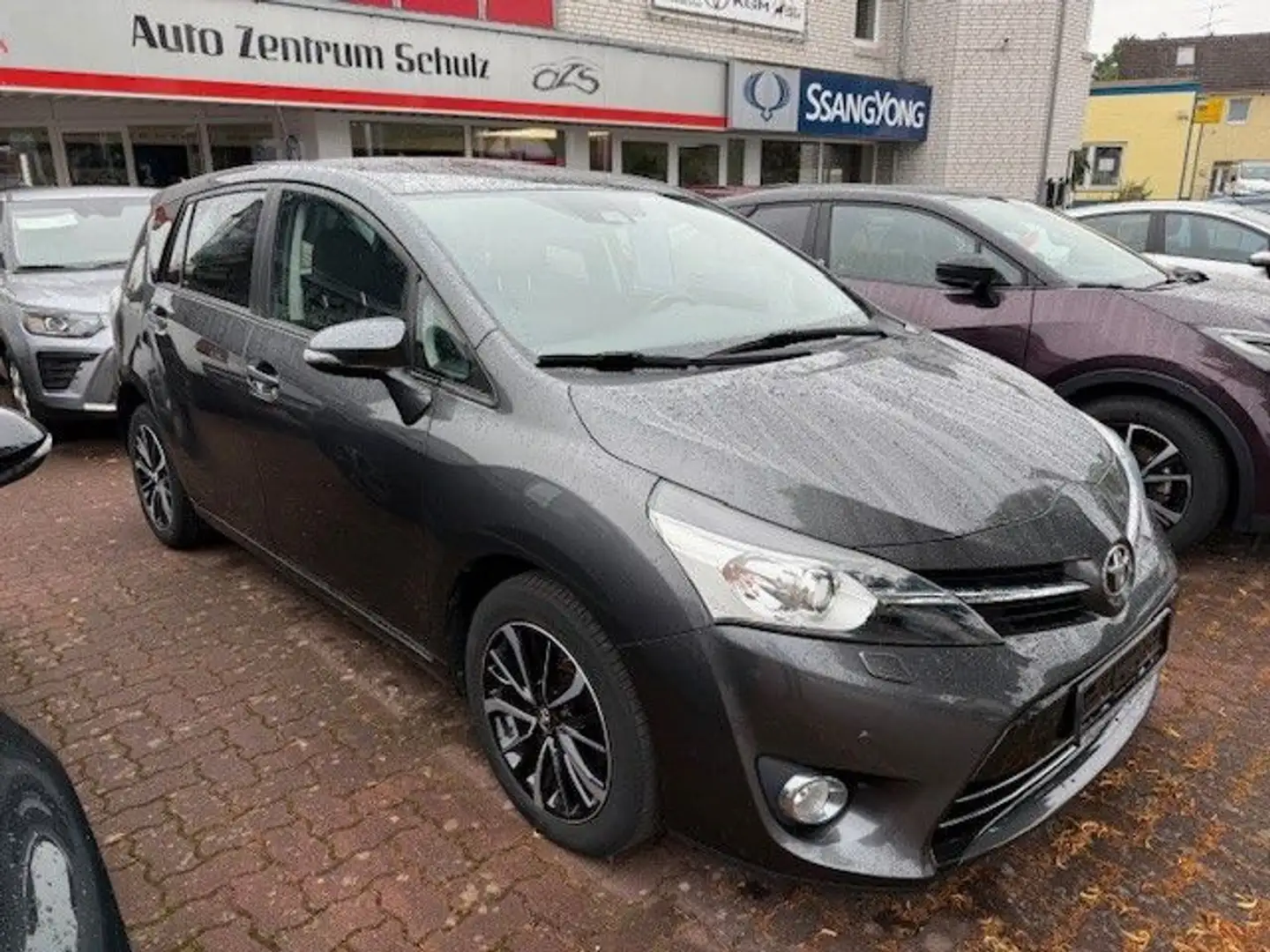 Toyota Verso VERSO 1,8 EXECUTIVE TEILLEDER GARANTIE BIS 2032 Gri - 2