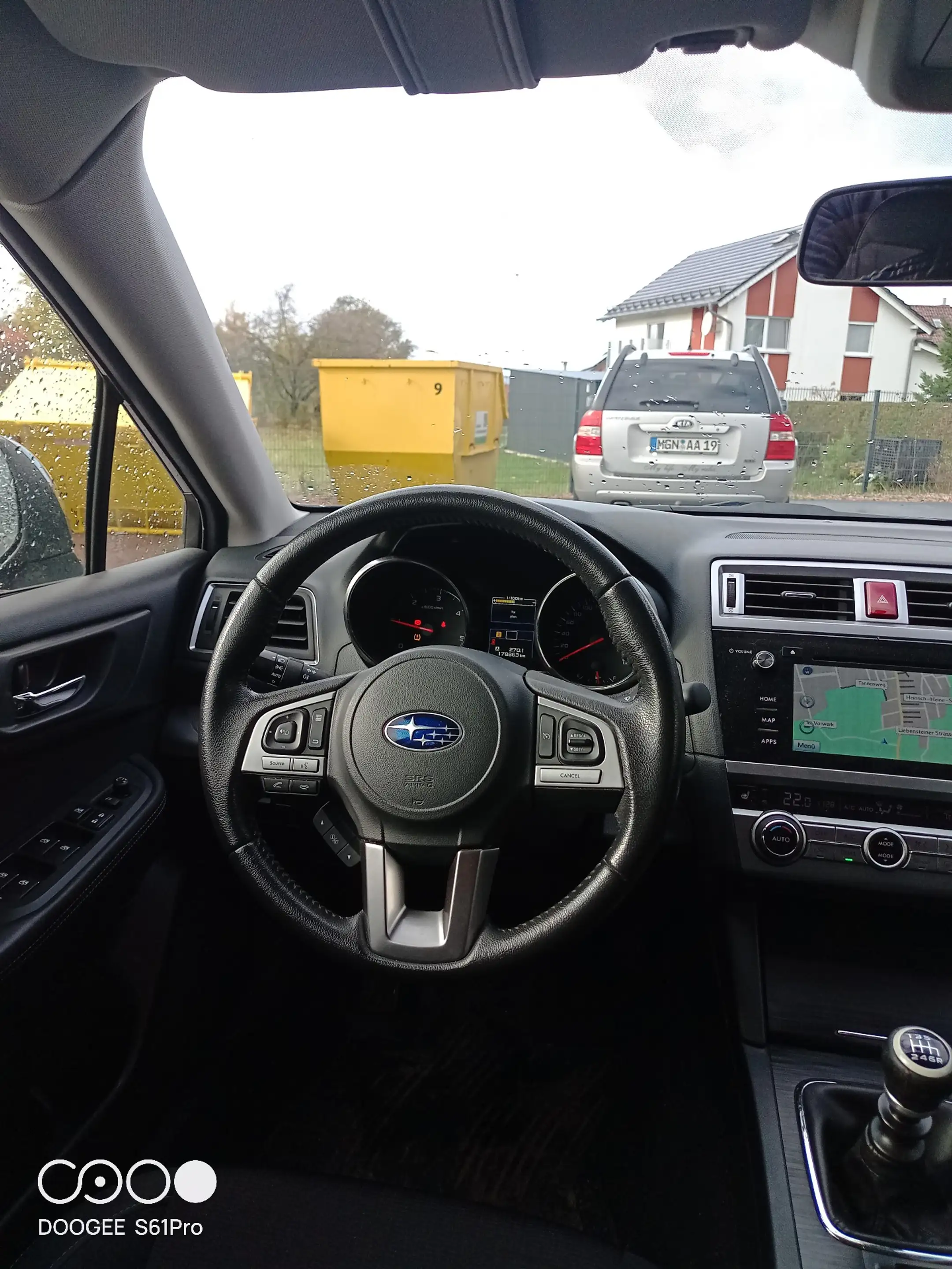 Subaru OUTBACK Comfort 8-fach Bereifung Aluräder,TÜV neu ! — photo 7