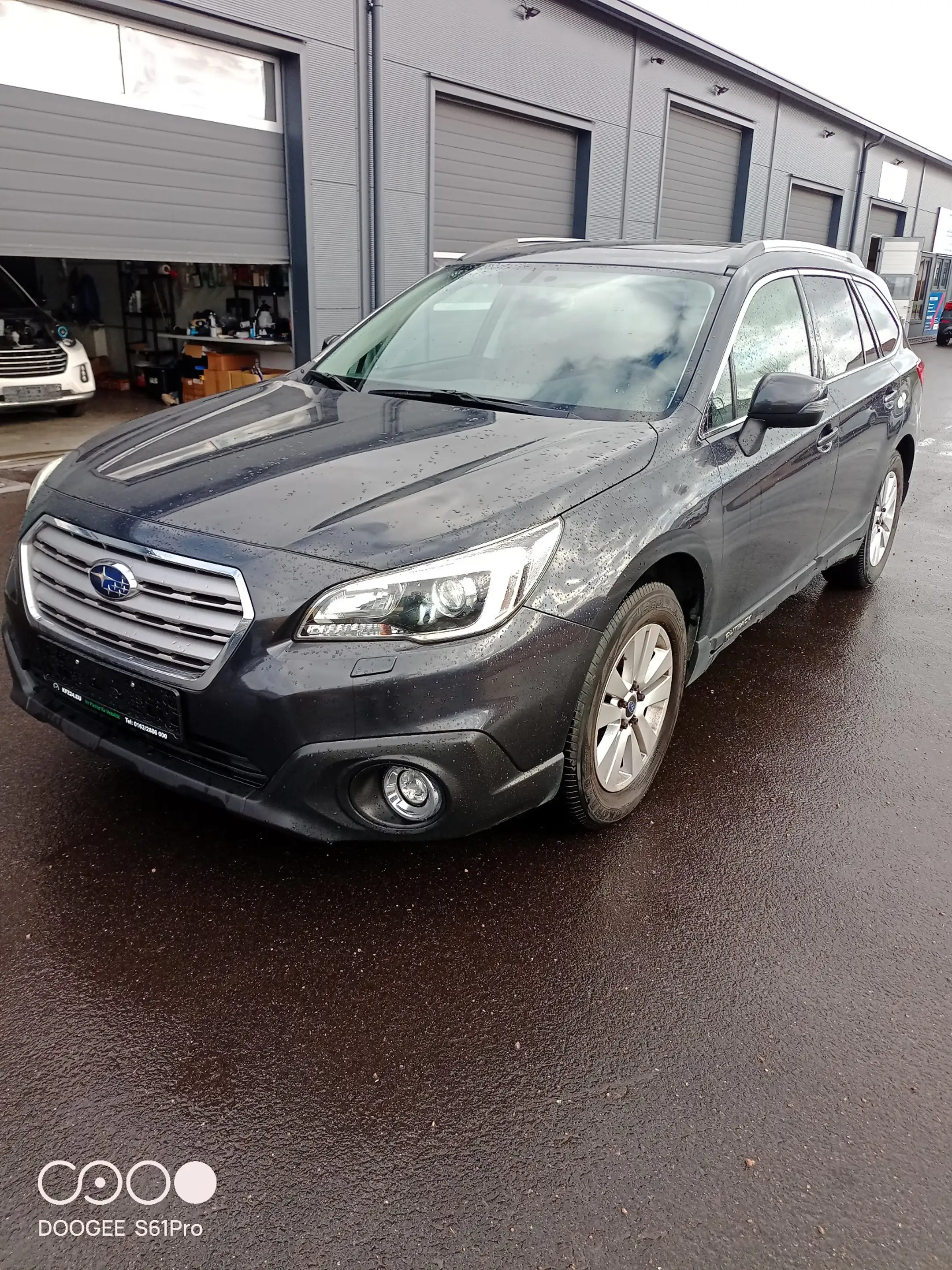 Subaru OUTBACK Comfort 8-fach Bereifung Aluräder,TÜV neu !