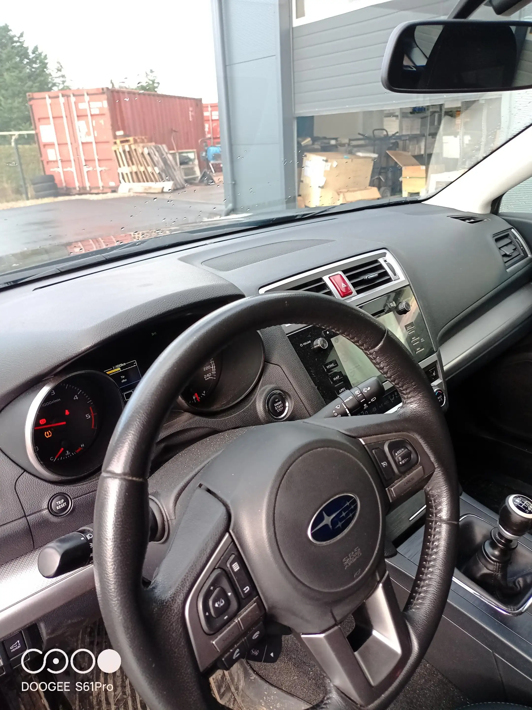 Subaru OUTBACK Comfort 8-fach Bereifung Aluräder,TÜV neu ! — photo 10