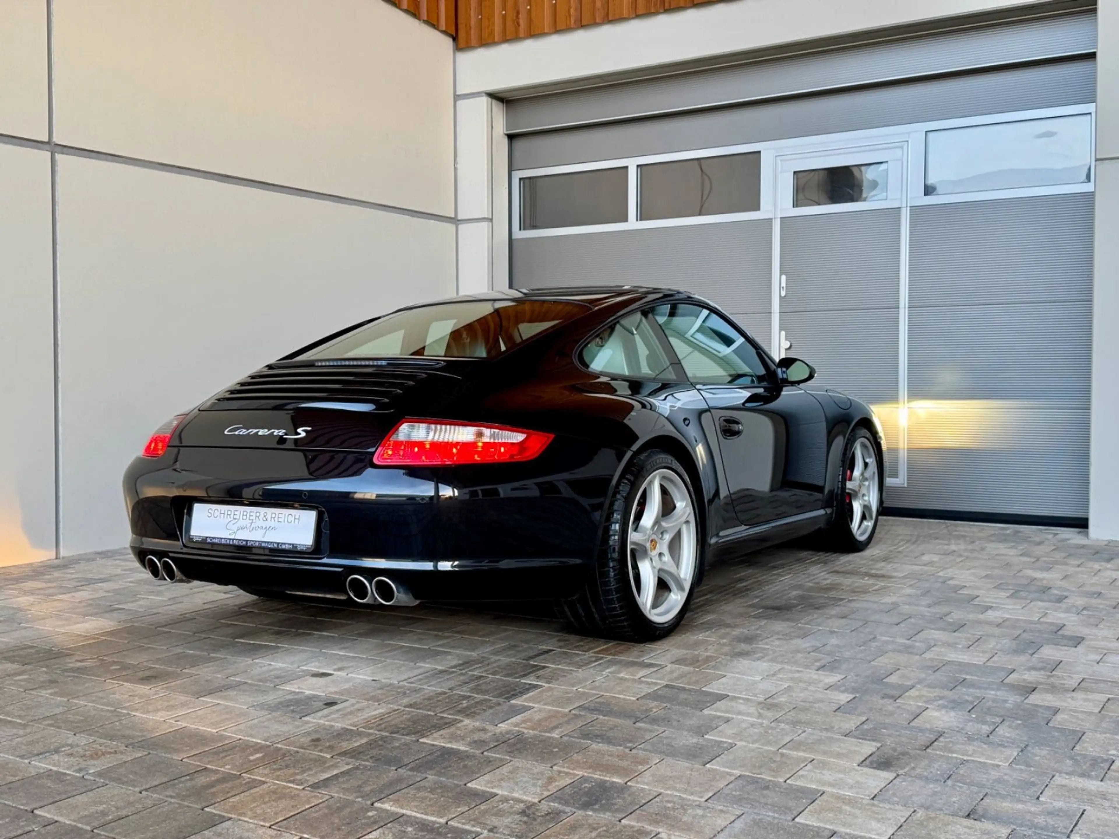 Porsche 997 .1 Carrera S Coupé Basaltschwarz/Schwarz — photo 15