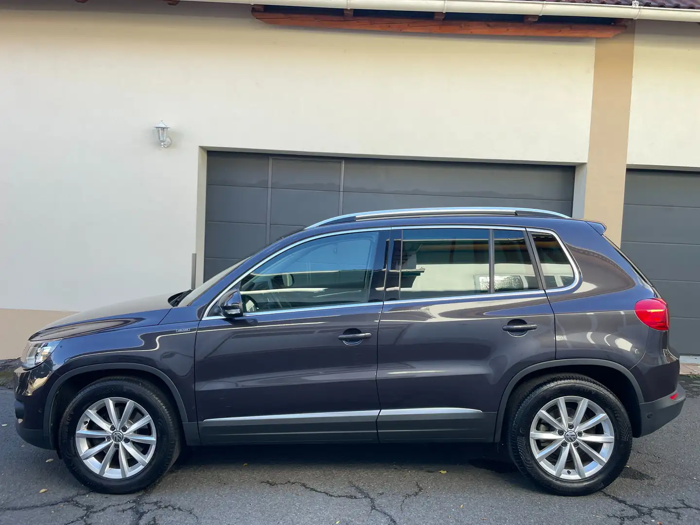 Volkswagen Tiguan ***48.000KM***1.Besitz*** Grau - 1