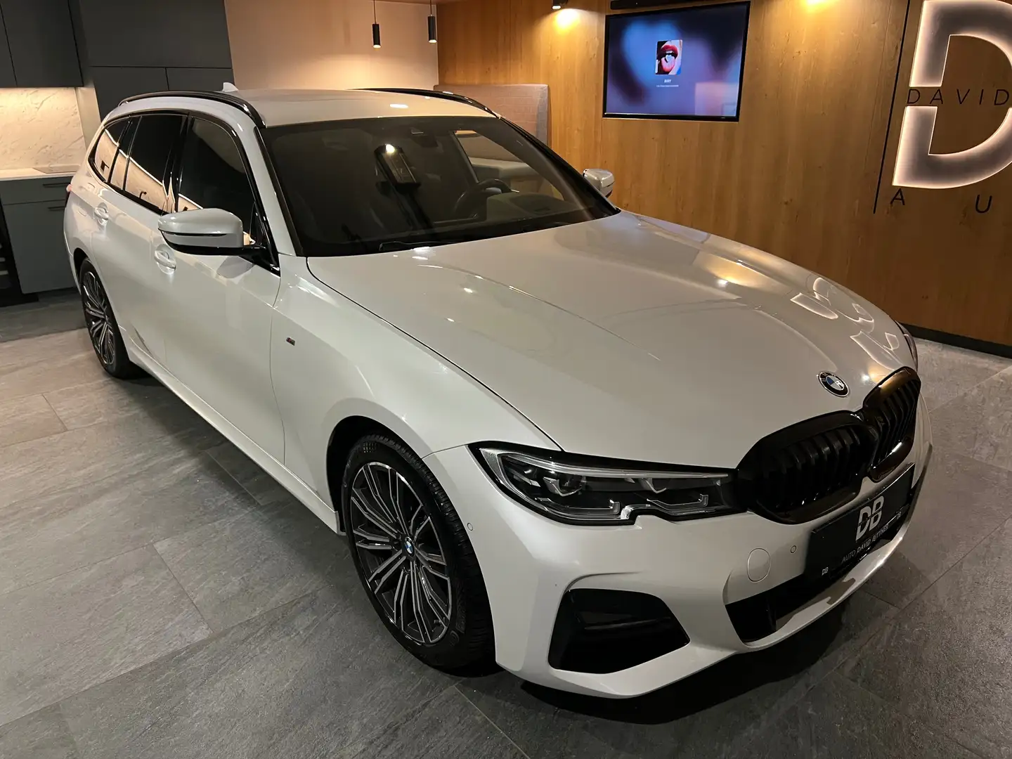 BMW 320 320d Touring xDrive - M Sport - ACC - 360 Grad Weiß - 1