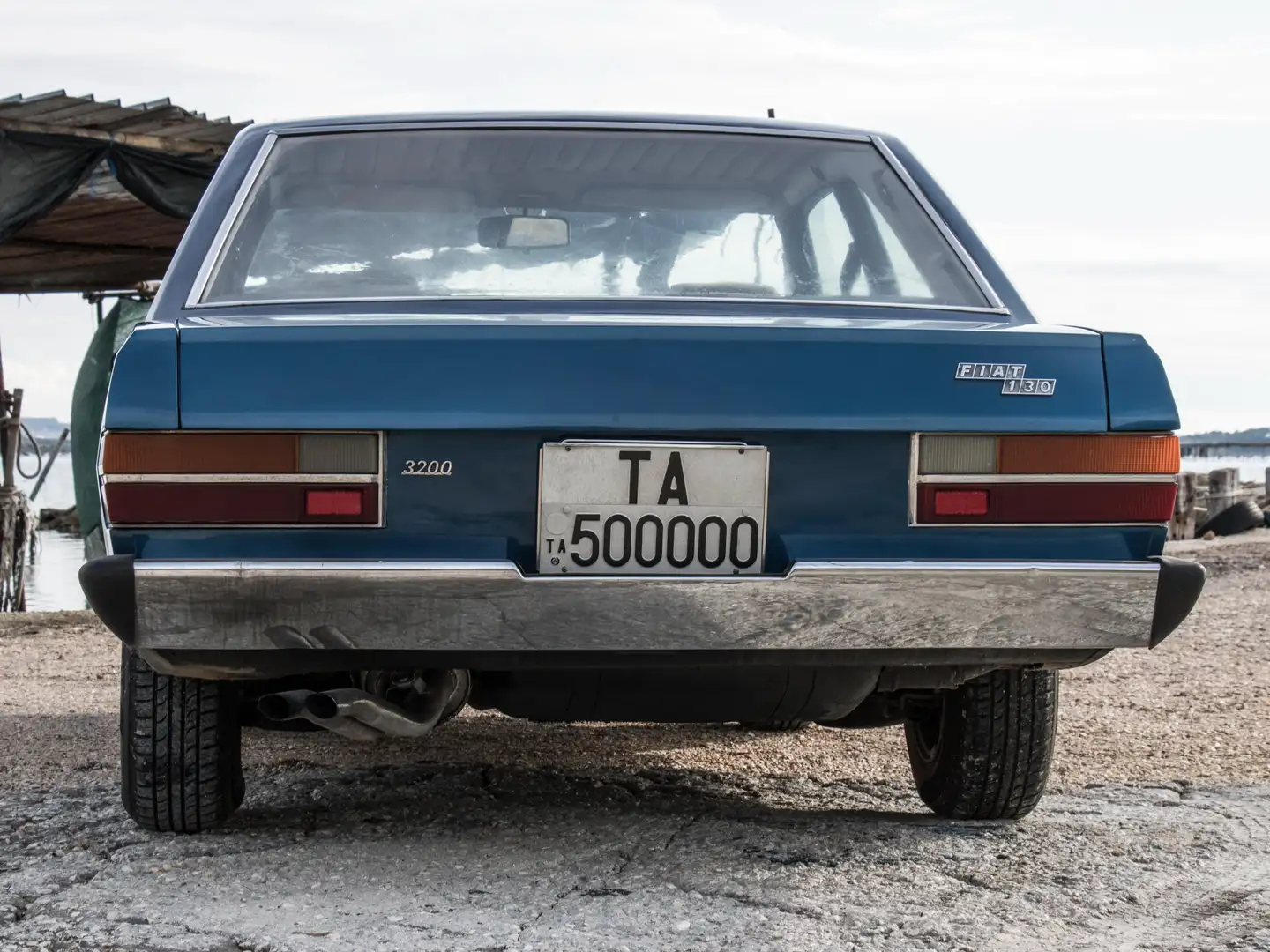 Fiat 130 Coupè Blau - 1