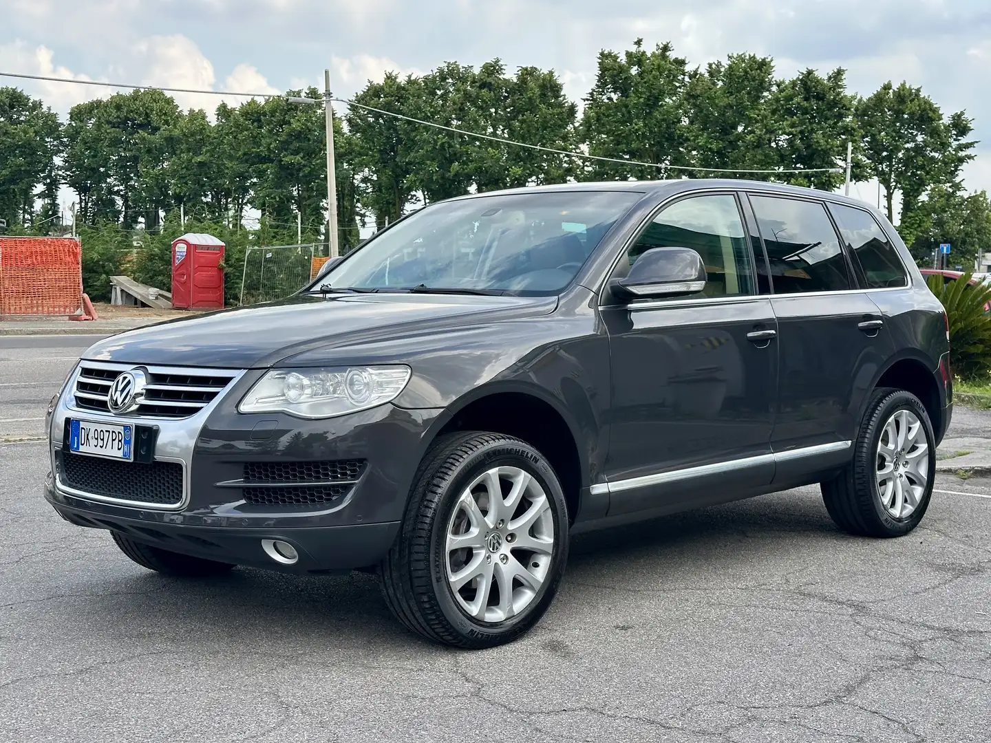 Volkswagen Touareg 3.0 V6 tdi Exclusive tiptronic dpf SOLO 135mila - 1