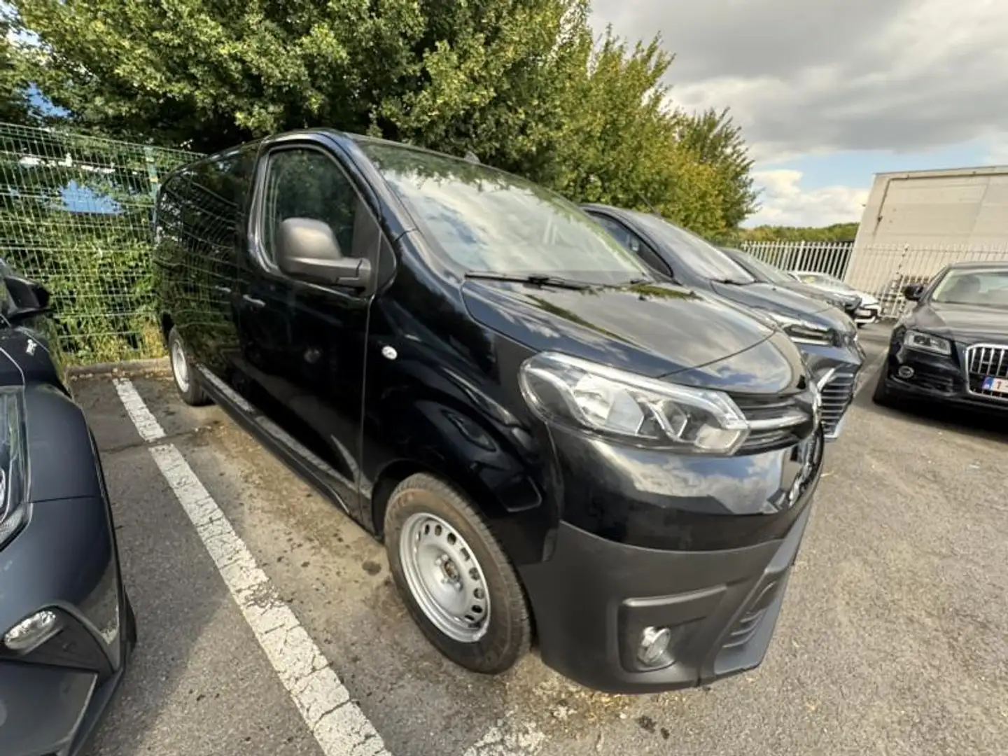 Toyota Proace MEDIUM 1.5L Diesel 120hp MT Ac Noir - 2