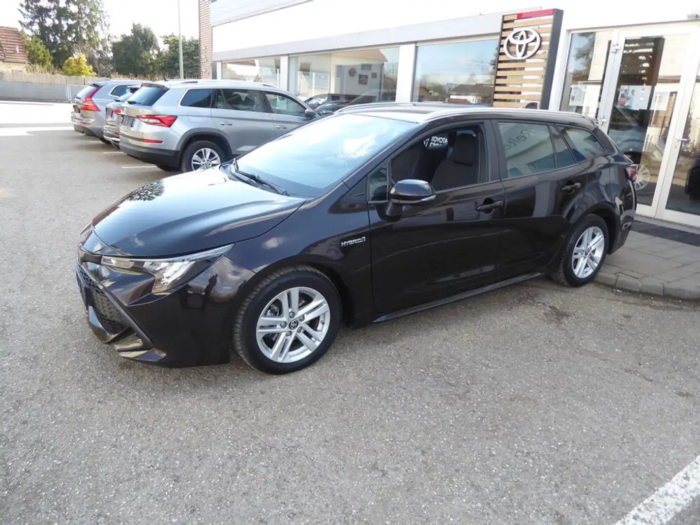 Toyota Corolla TS 1,8 Hybrid *MWST*NAVI* Braun - 2