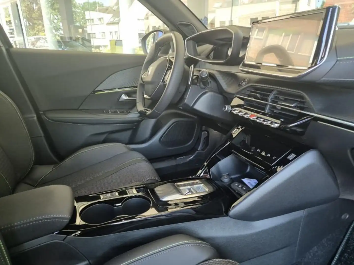 Peugeot 2008 NAVI/CAMERA/PROXIMITY GT Negro - 2