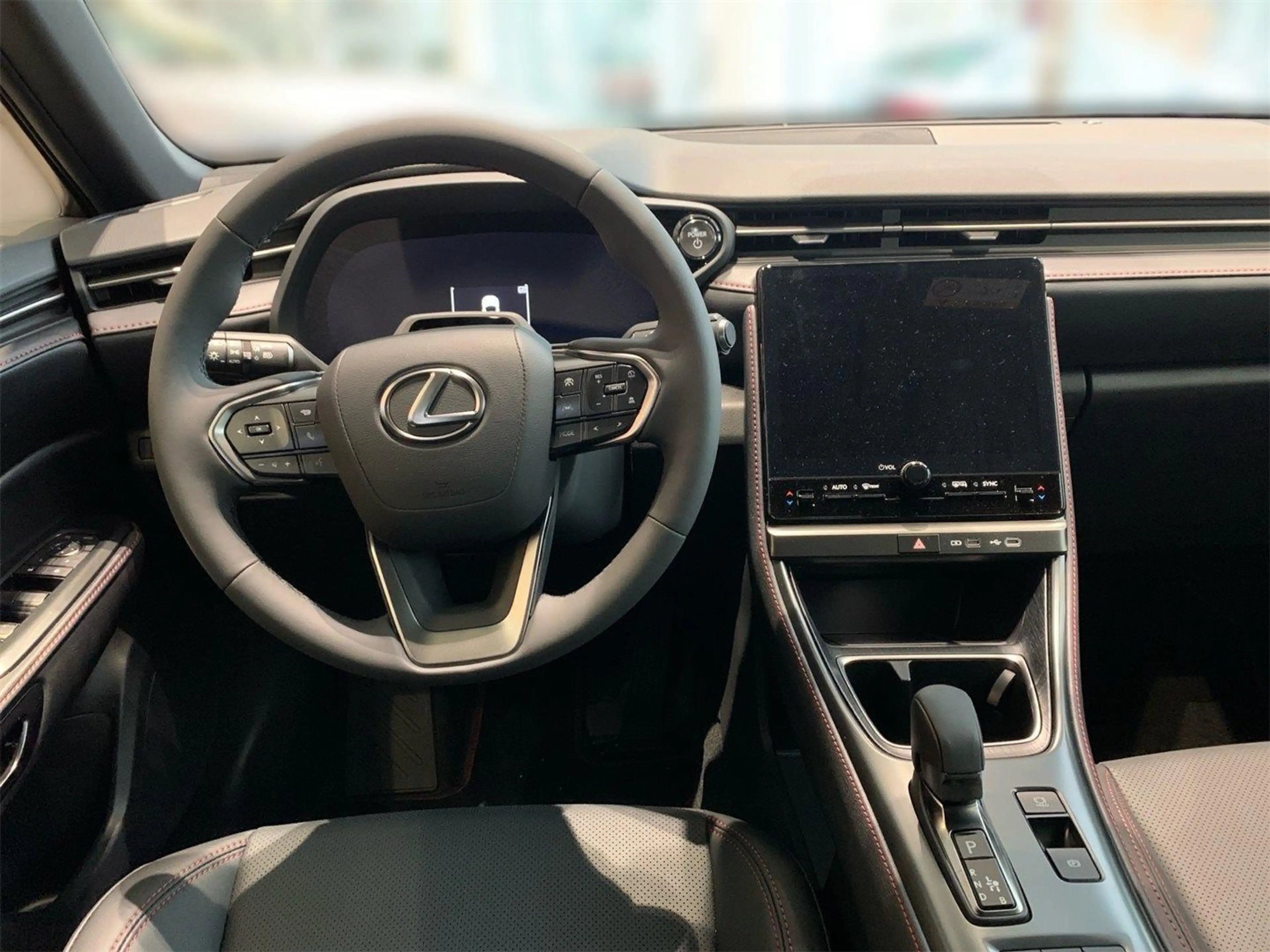 Lexus LBX Elegant Black Edition — photo 8