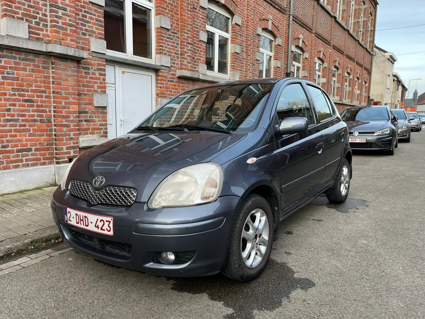 Toyota Yaris 1.0i VVT-i 16v 2ème propriétaire Blauw - 1