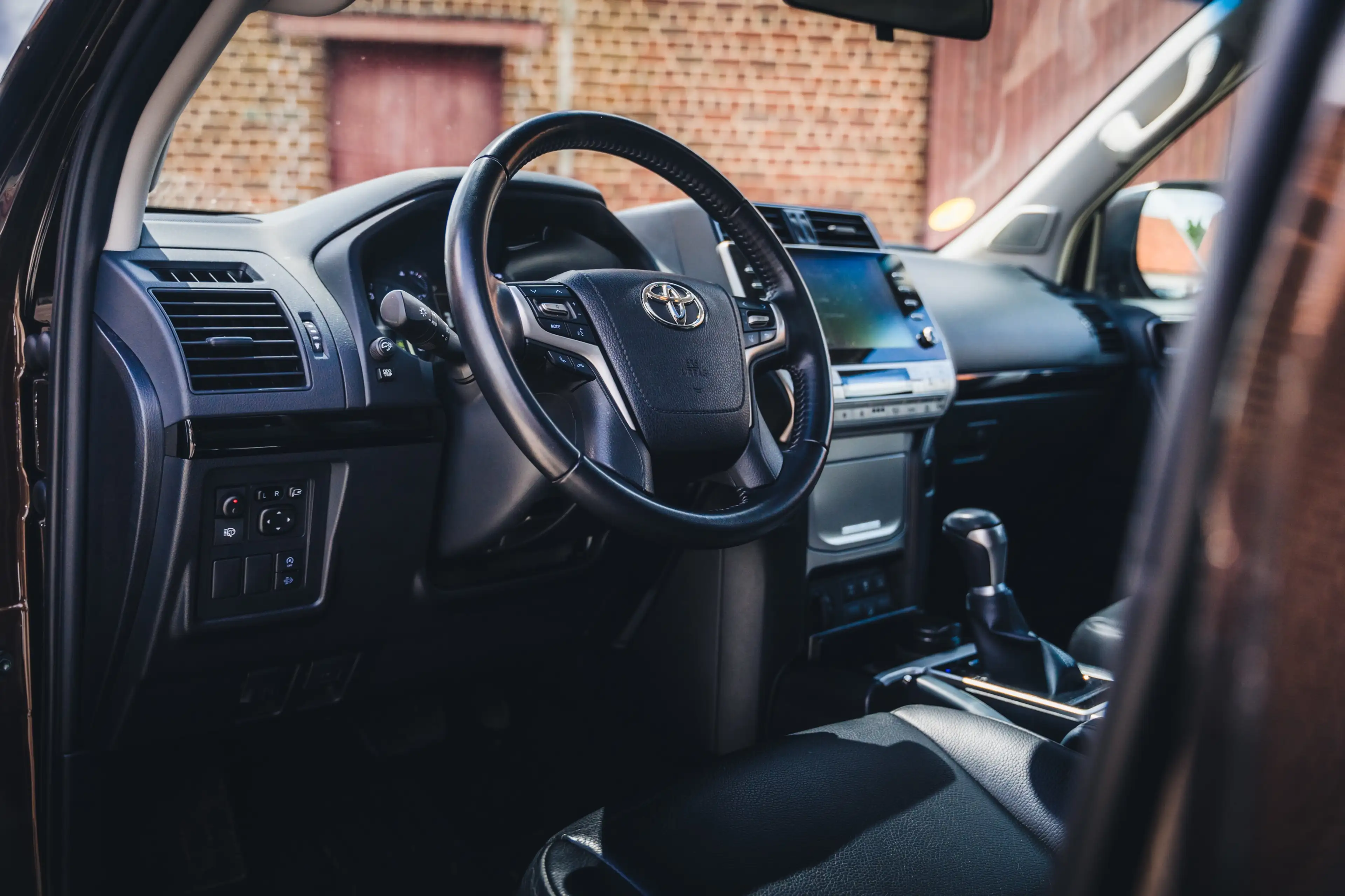 Toyota Land Cruiser Land Cruiser 2.8 D-4D — photo 13