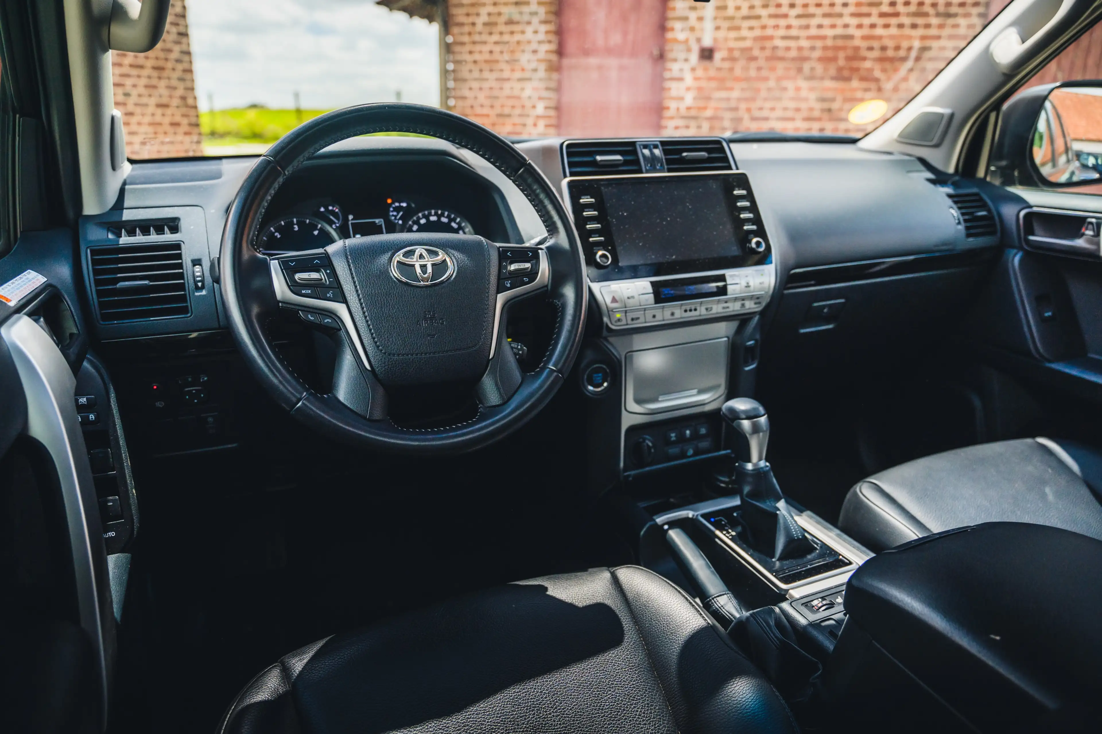 Toyota Land Cruiser Land Cruiser 2.8 D-4D — photo 10