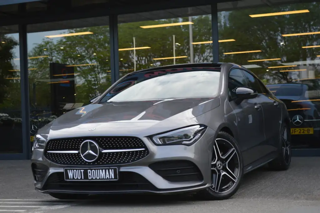 Mercedes-Benz CLA 200