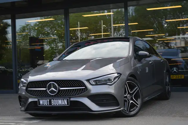 Mercedes-Benz CLA 200