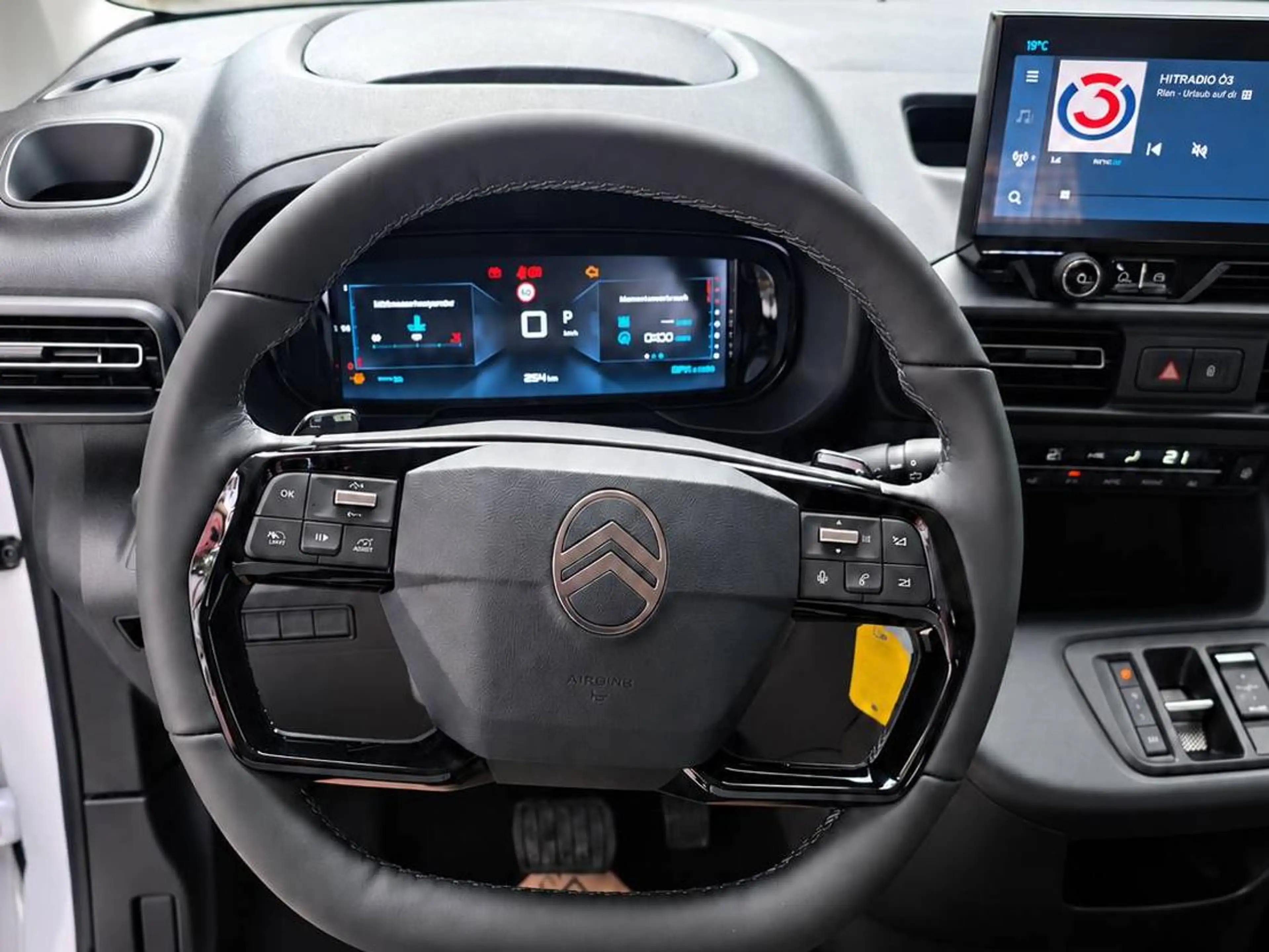 Citroen Berlingo VAN Plus M BHDI130 EAT8 — photo 11