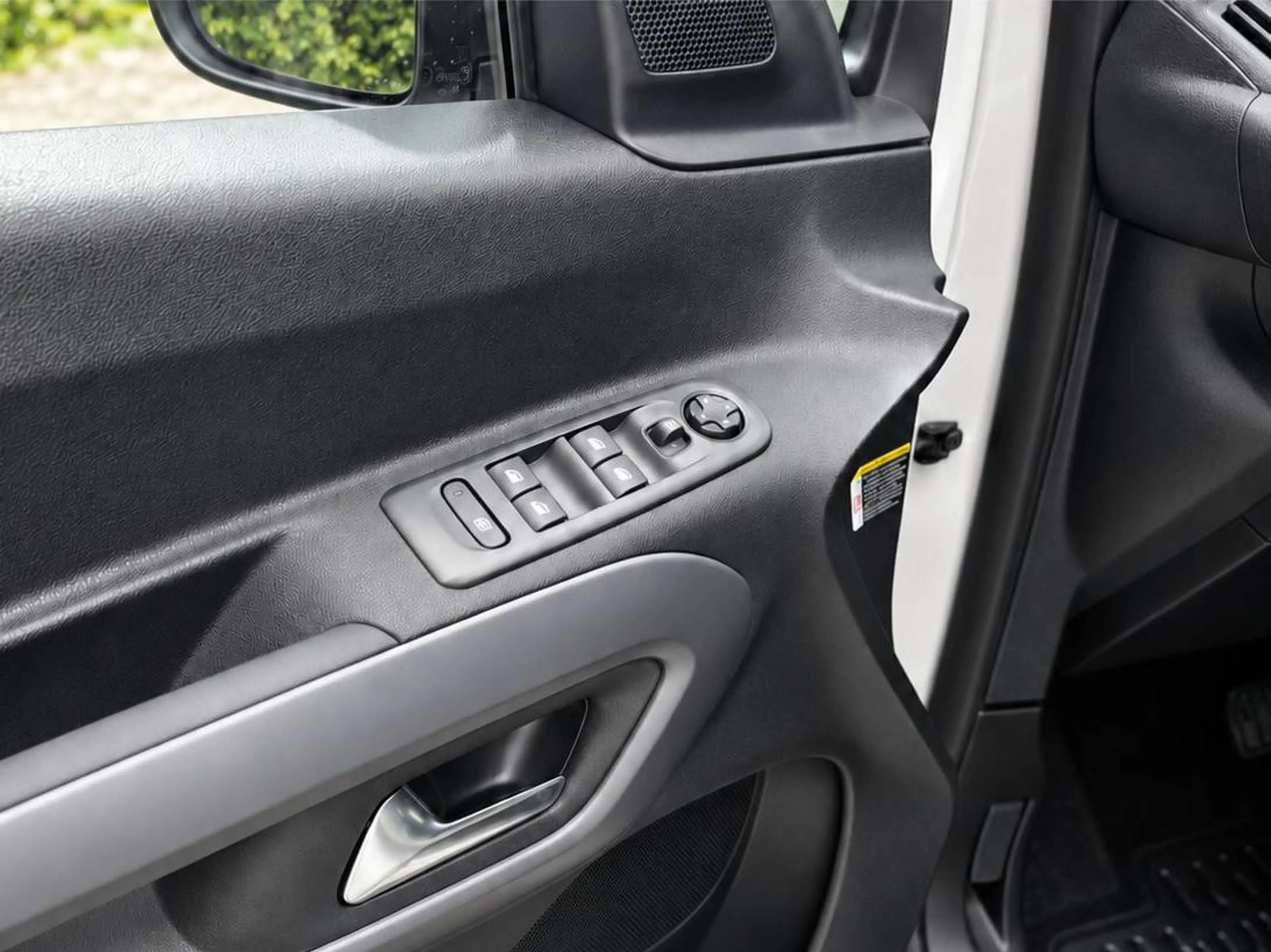 Citroen Berlingo VAN Plus M BHDI130 EAT8 — photo 14