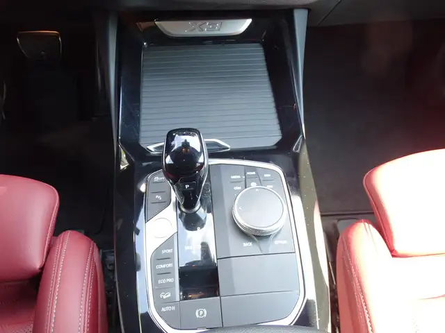 BMW X3 view 13