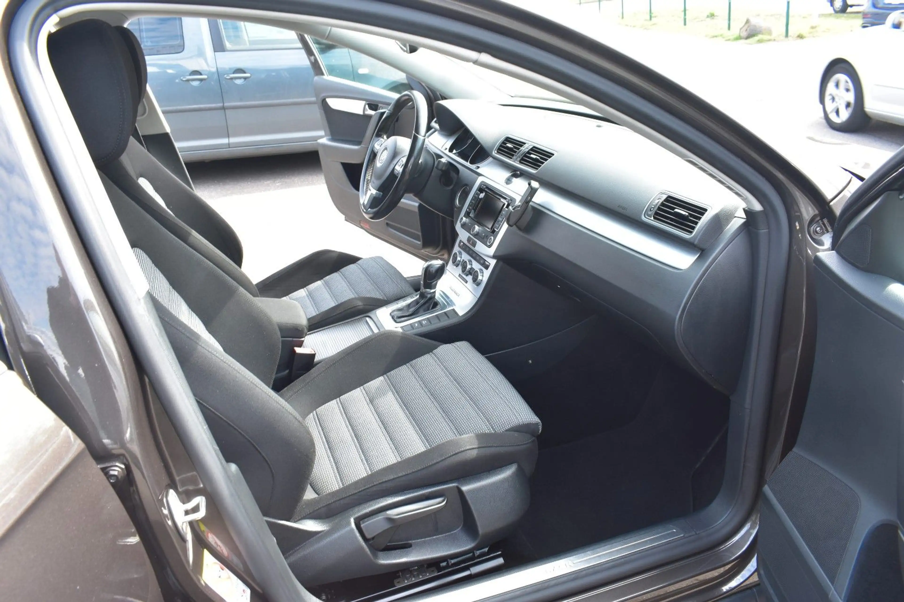 Volkswagen Passat Alltrack Variant Basis 4Motion *NAVI*AHK — photo 11