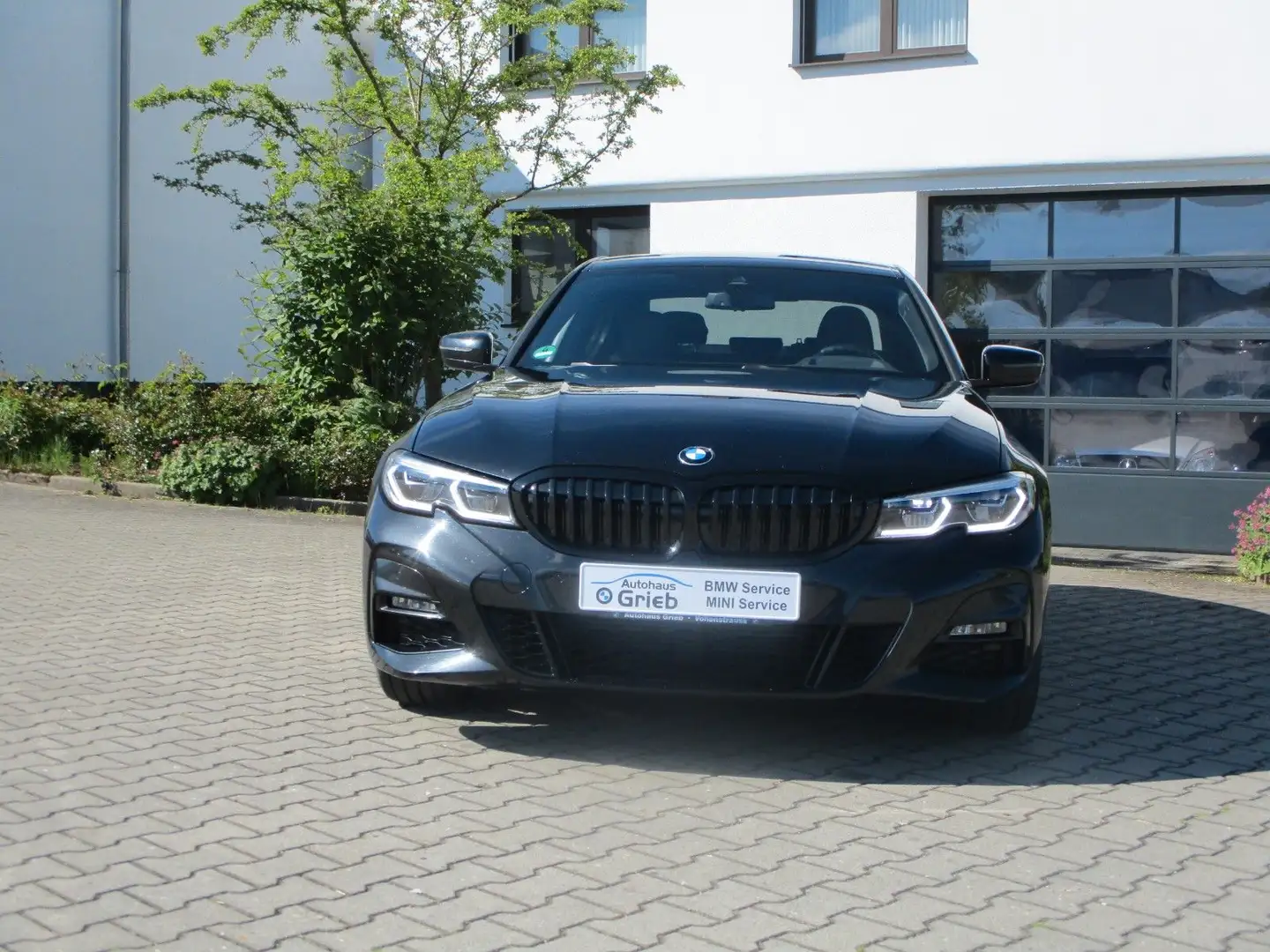 BMW 330 d xDrive M Sport  HiFi Laser HeadUp Komfort Black - 1
