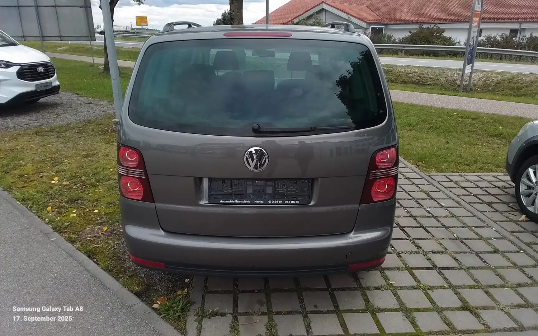 Volkswagen Touran Trendline Gris - 2