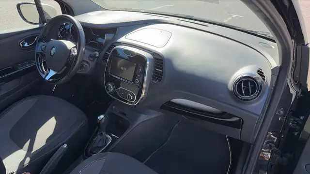 Renault Captur view 10
