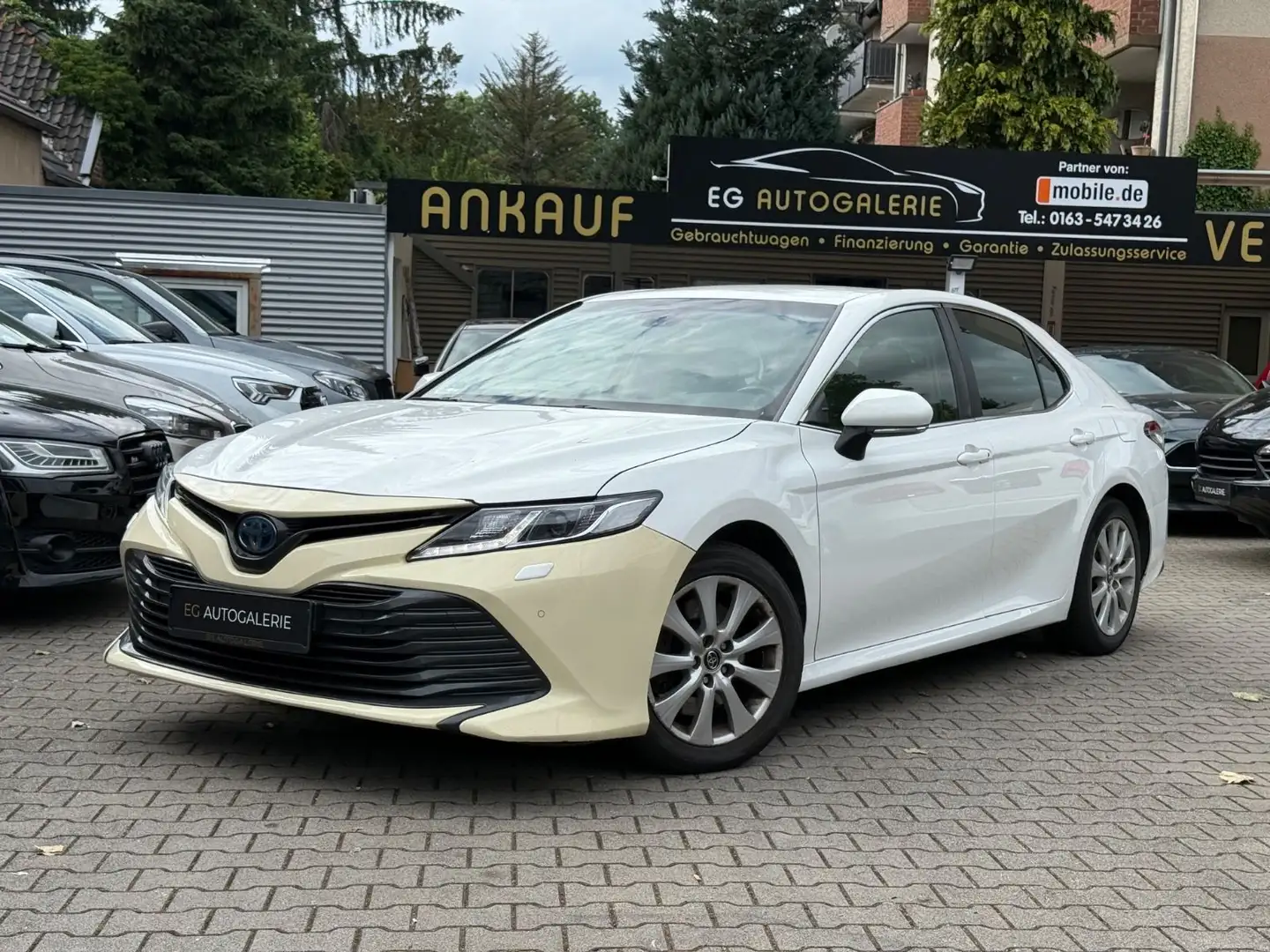 Toyota Camry Hybrid Business Edition*KAMERA*LED*LEDER* Weiß - 1