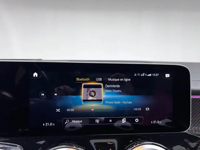 Mercedes-Benz GLB view 12