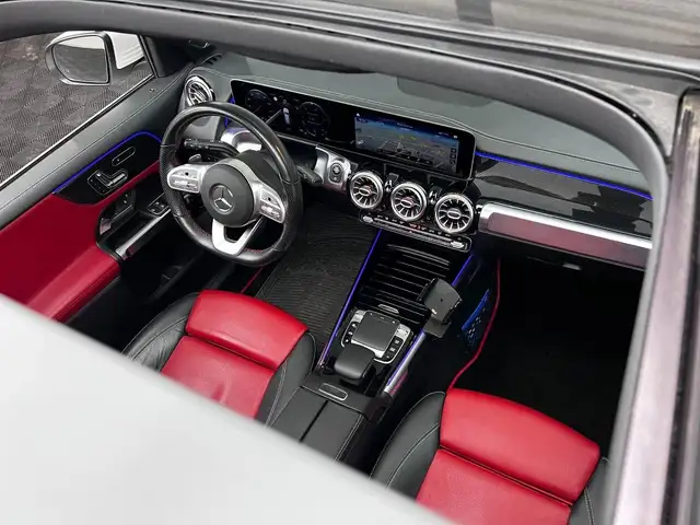 Mercedes-Benz GLB view 8