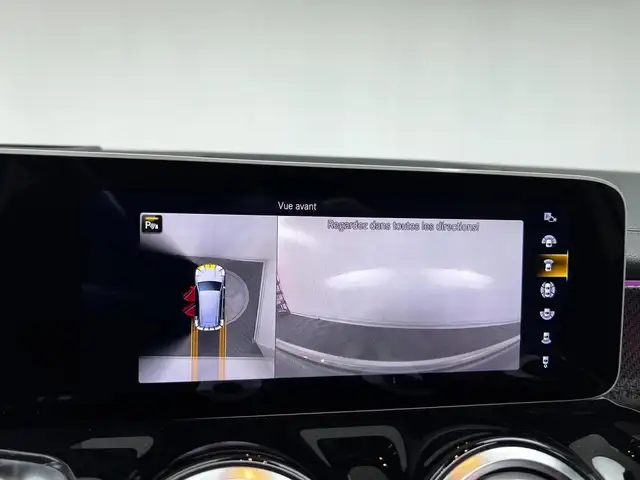 Mercedes-Benz GLB view 13