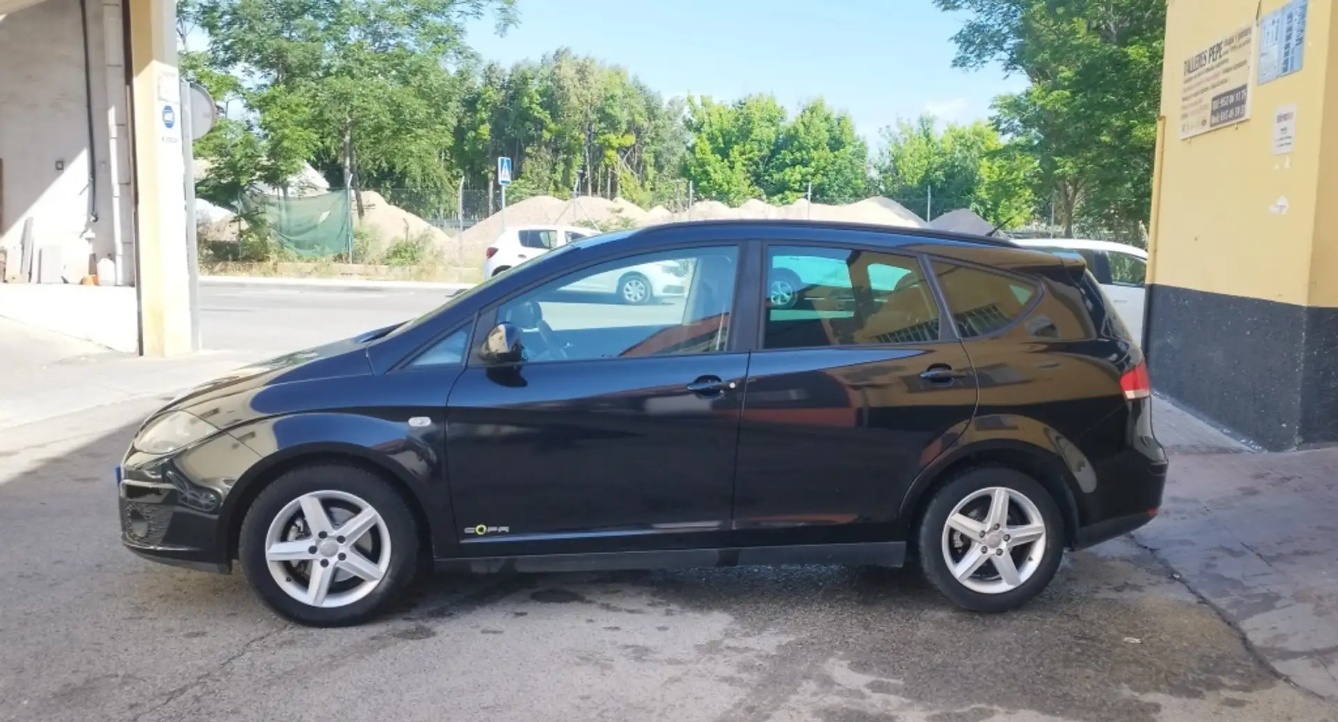SEAT Altea 1.6TDI CR Copa Style E-eco. S&S Negro - 2