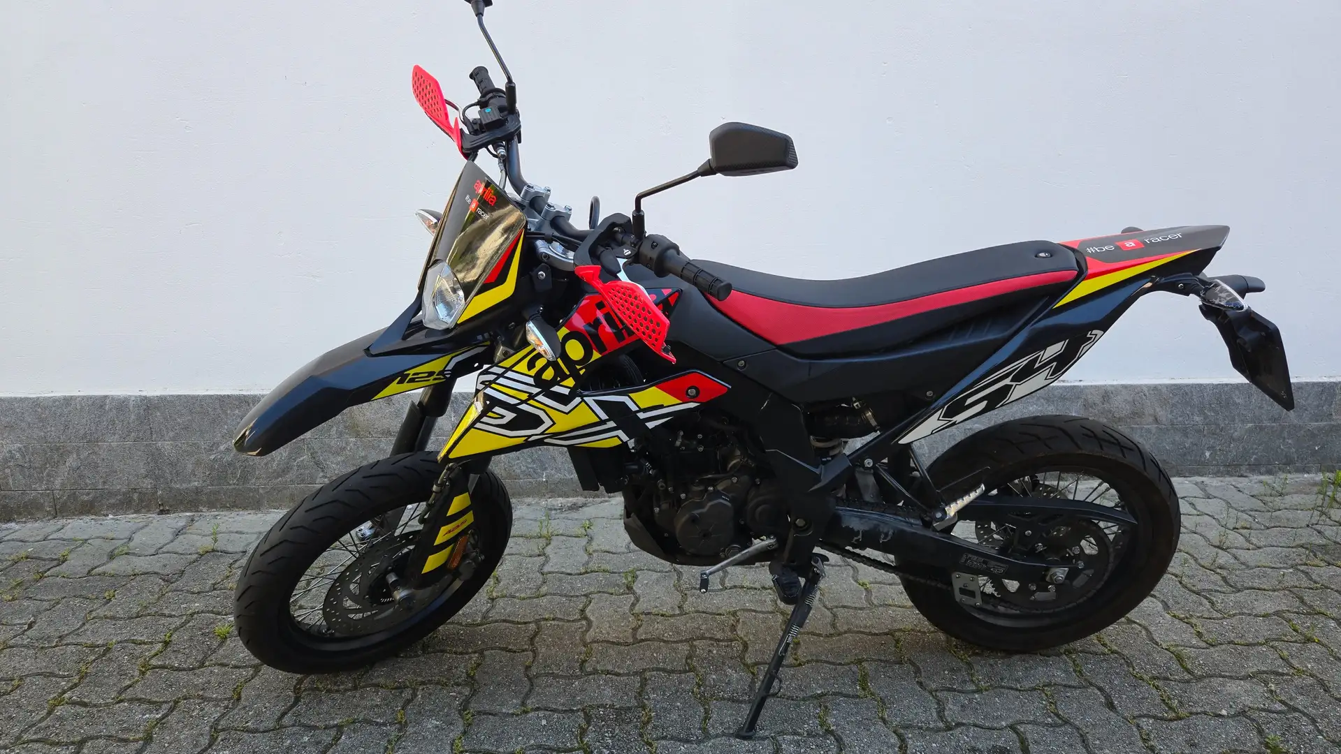 Aprilia SX 125 ABS Černá - 1