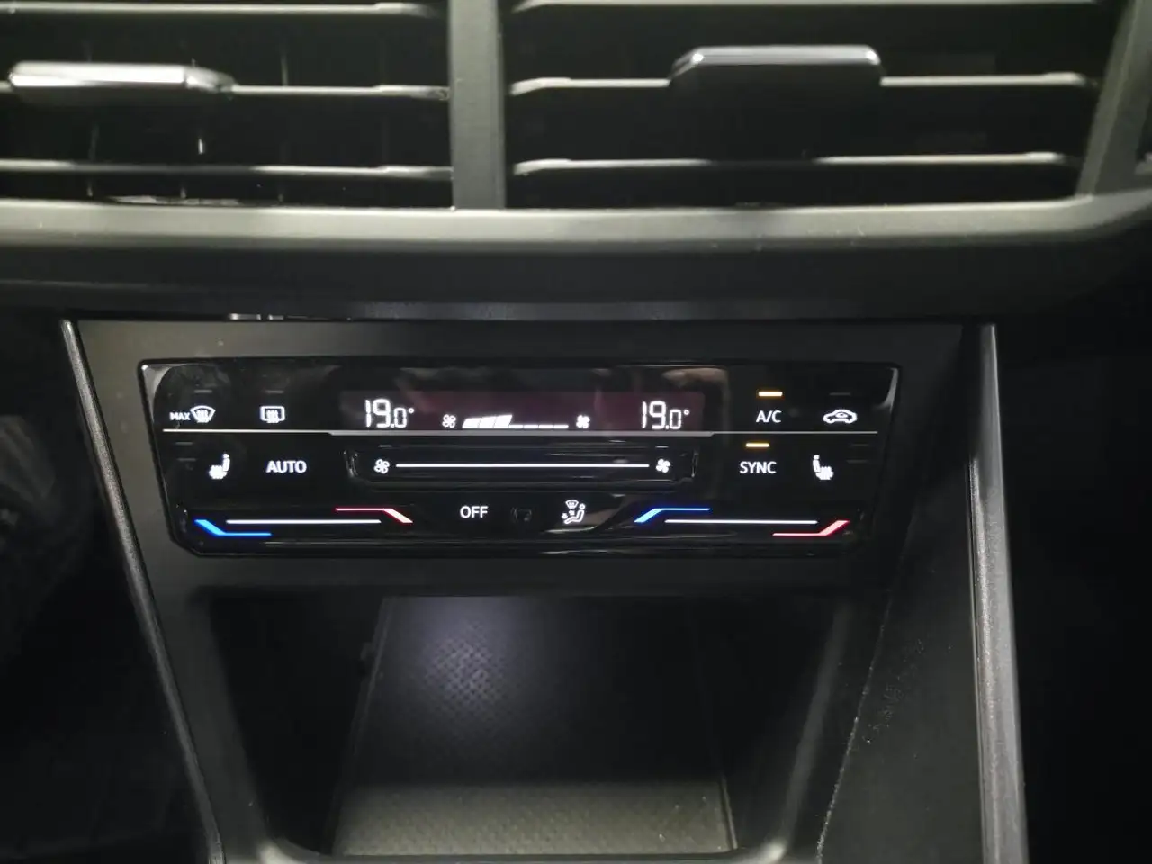 Volkswagen Polo Citadine 5 portes — photo 18