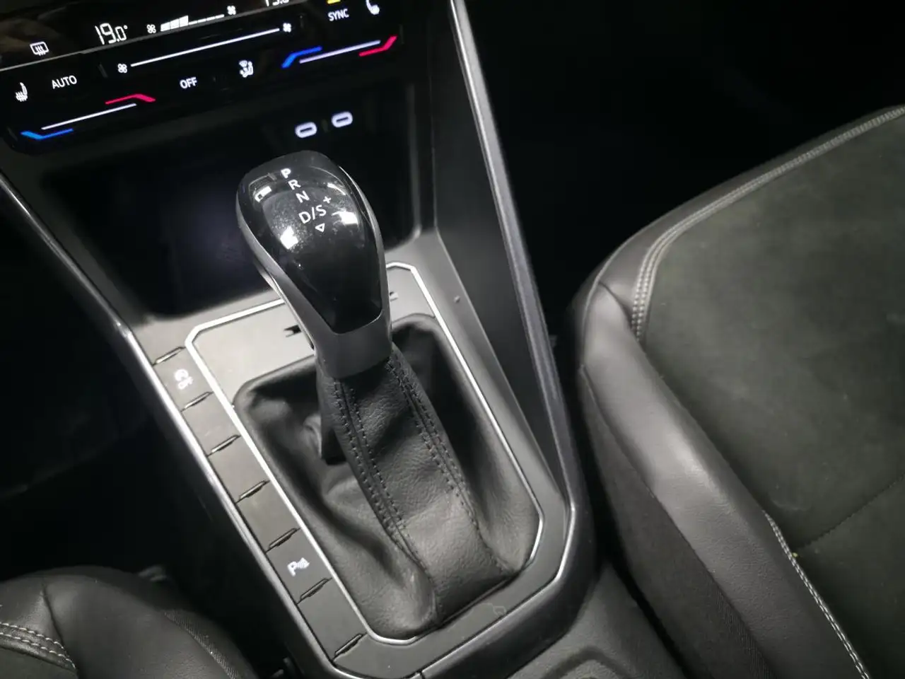 Volkswagen Polo Citadine 5 portes — photo 17