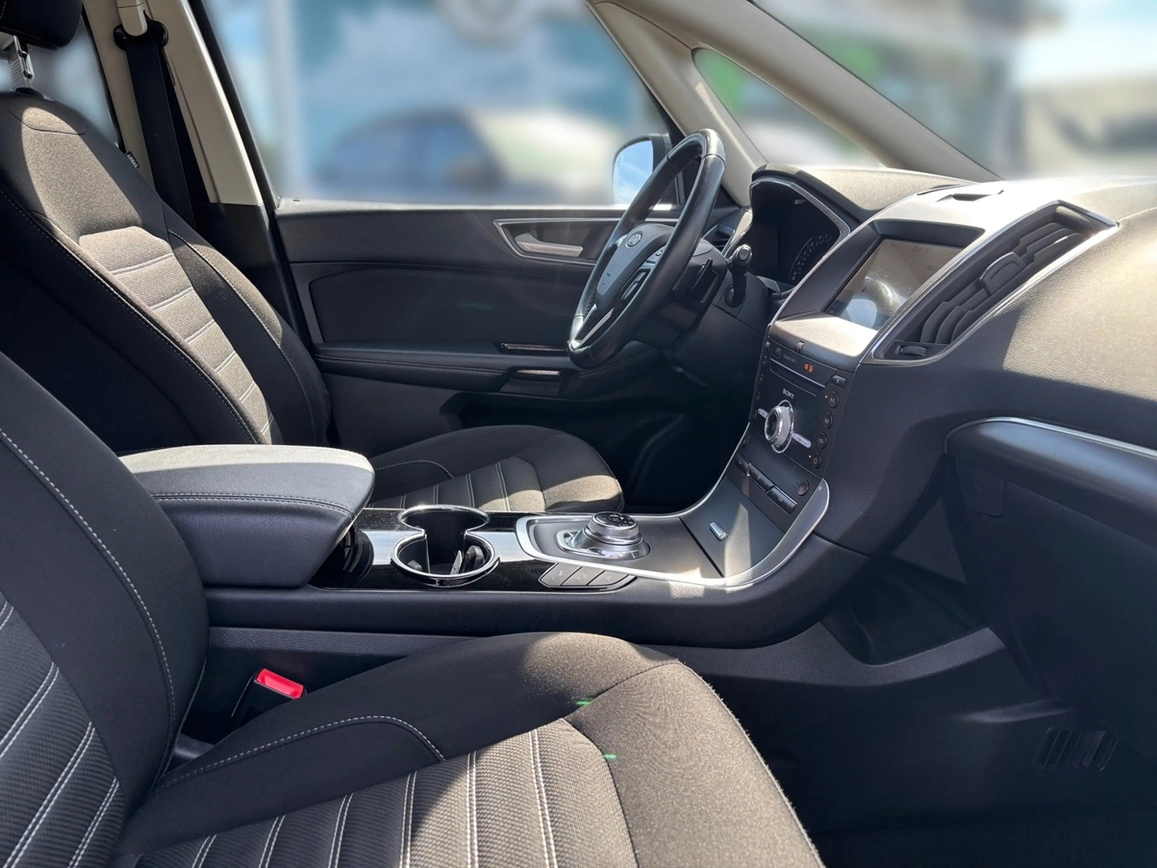 Ford Galaxy 2.0 EcoBlue Titanium *AHK*RFK*NAVI*7-Sitzer* — photo 9