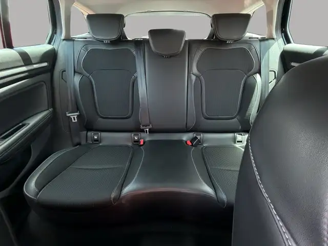 Renault Megane view 14