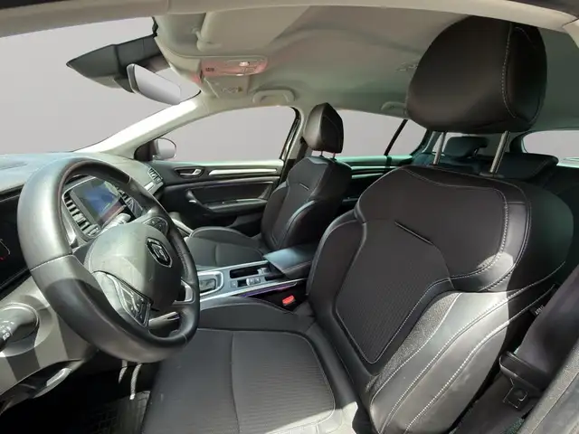 Renault Megane view 8